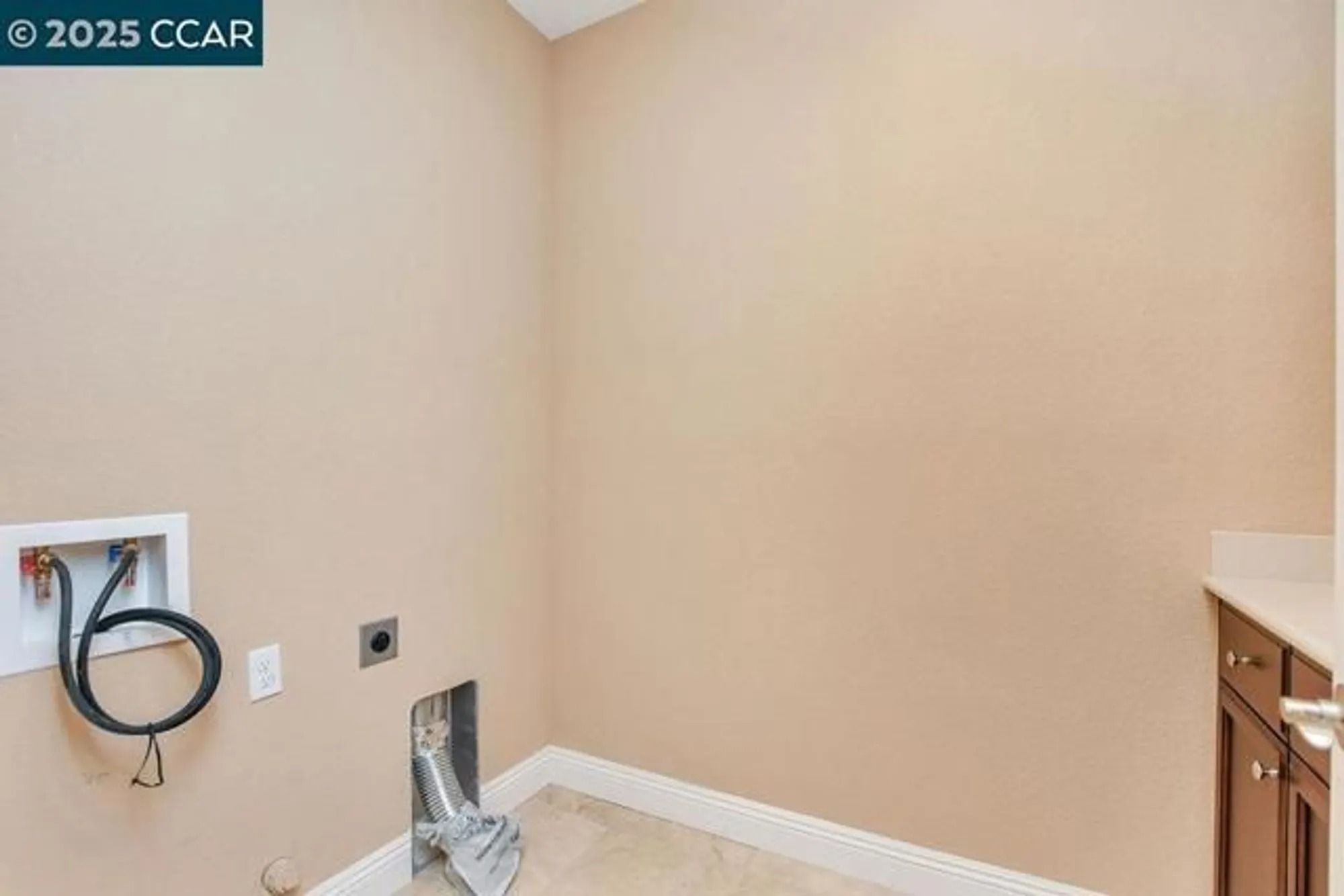 Property Slideshow image 30 of 43 | 1587 california trl, Brentwood, CA, 94513