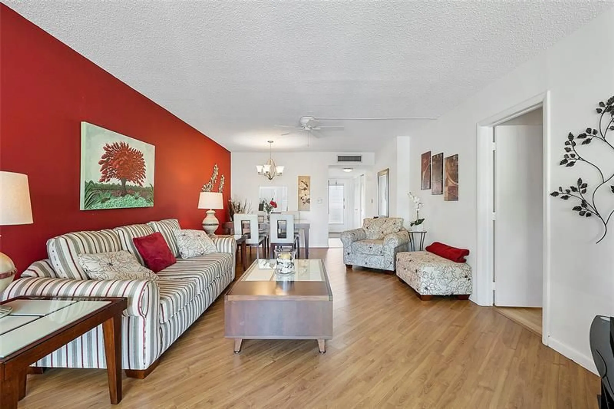 Property Slideshow image 6 of 19 | 6051 nw 61st ave 202, Tamarac, FL, 33319