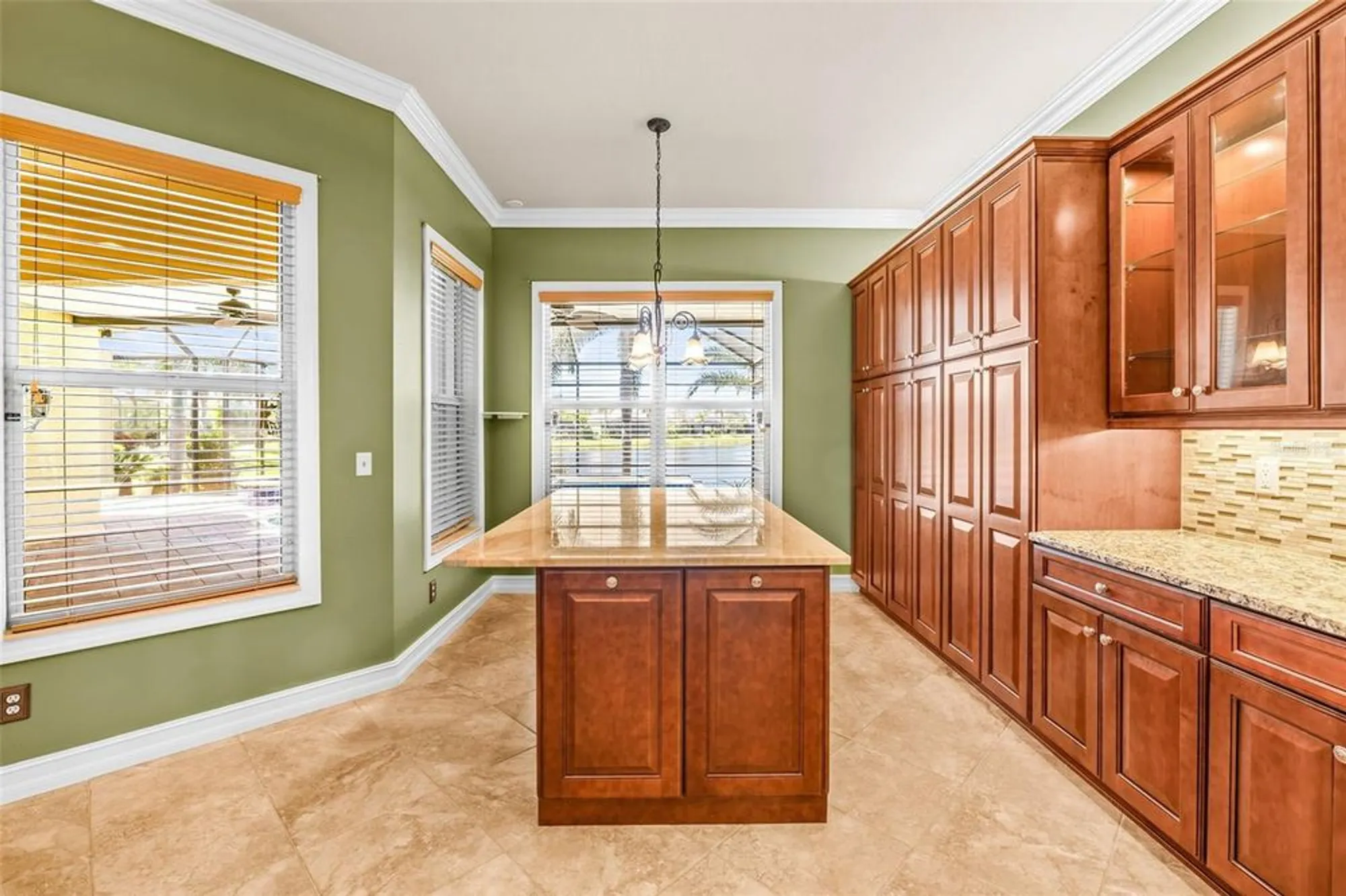 Property Slideshow image 19 of 88 | 5073 stone harbor cir, Wimauma, FL, 33598