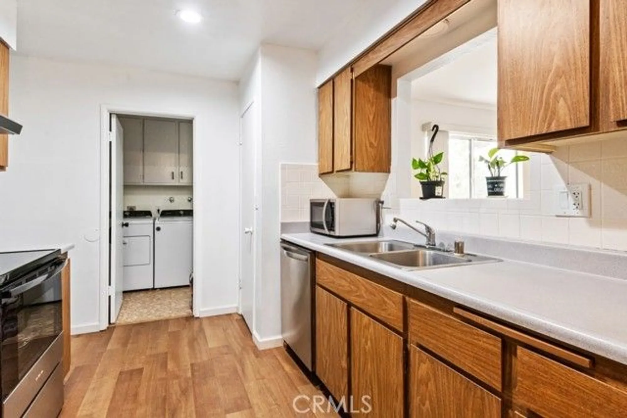 Property Slideshow image 7 of 24 | 28731 portsmouth dr, Menifee, CA, 92586