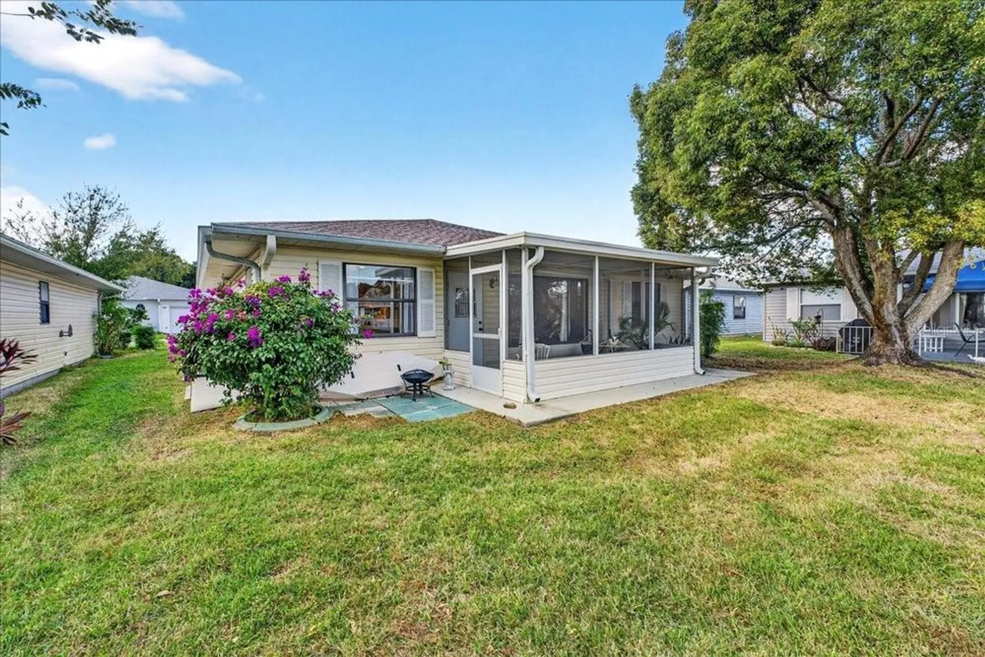 Property Slideshow image 7 of 44 | 4908 dawnview ln, Lakeland, FL, 33811