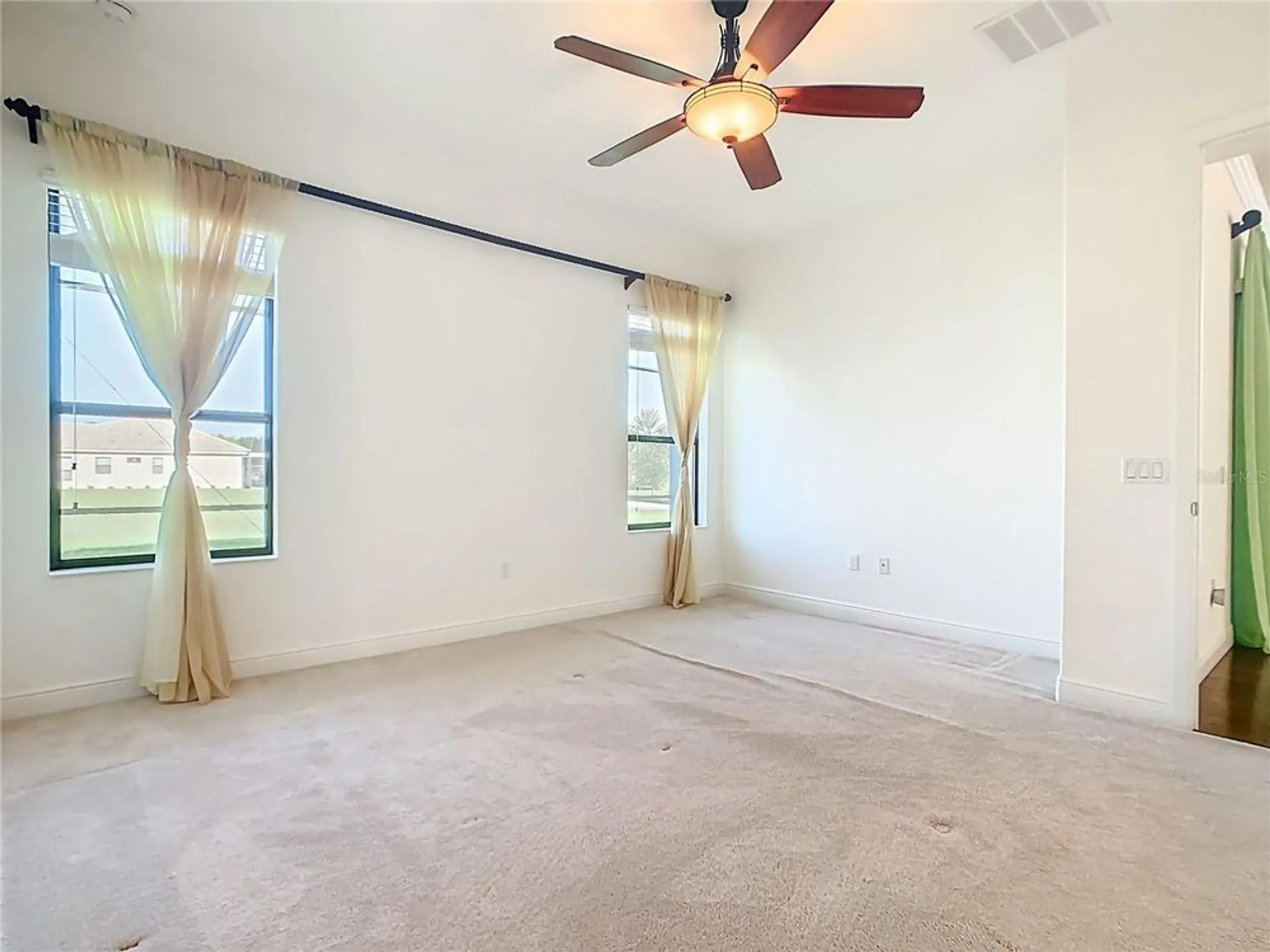 Property Slideshow image 40 of 61 | 650 carmel ln, Kissimmee, FL, 34759