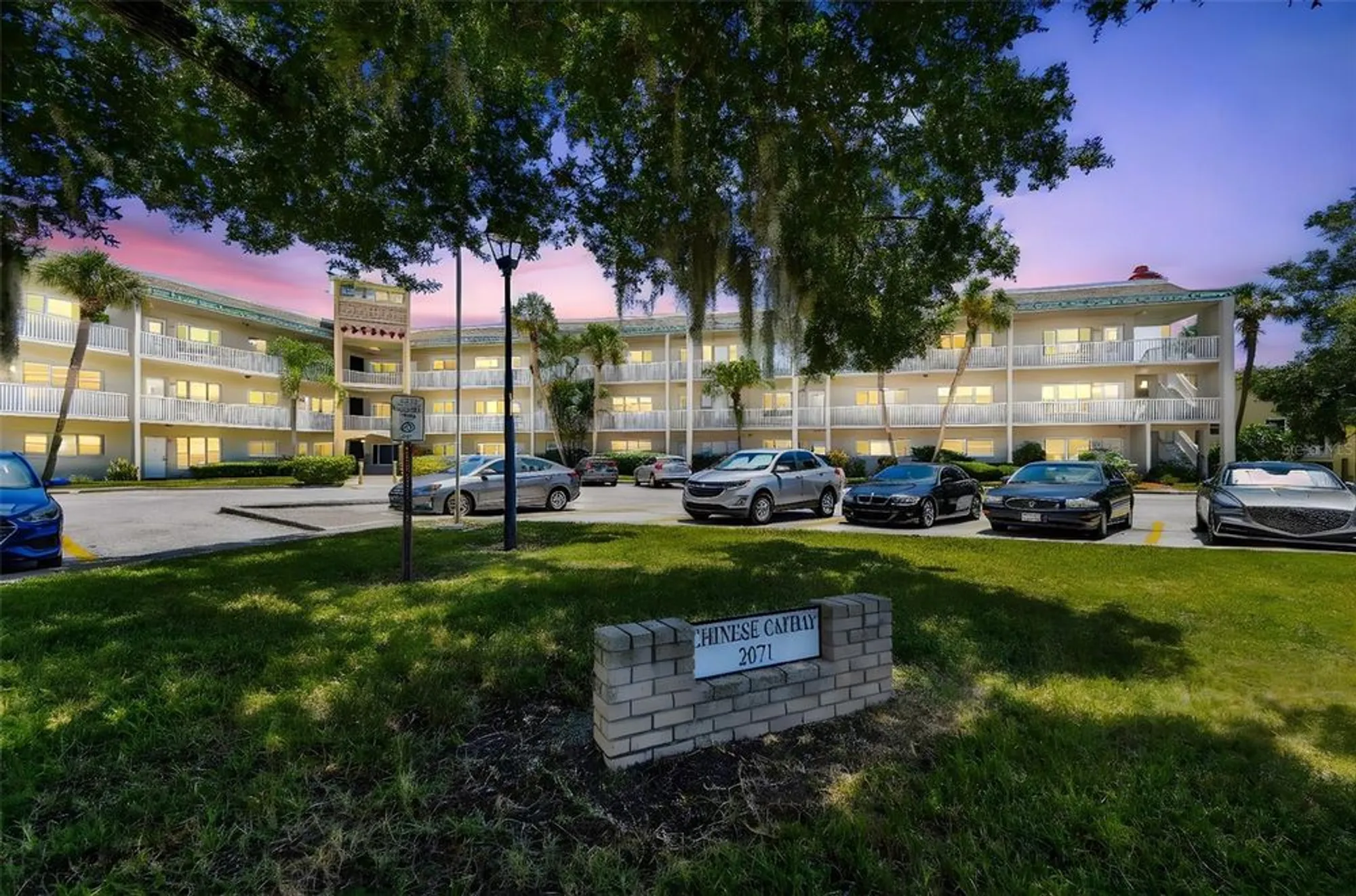 Property Slideshow image 6 of 55 | 2071 australia way 59, Clearwater, FL, 33763
