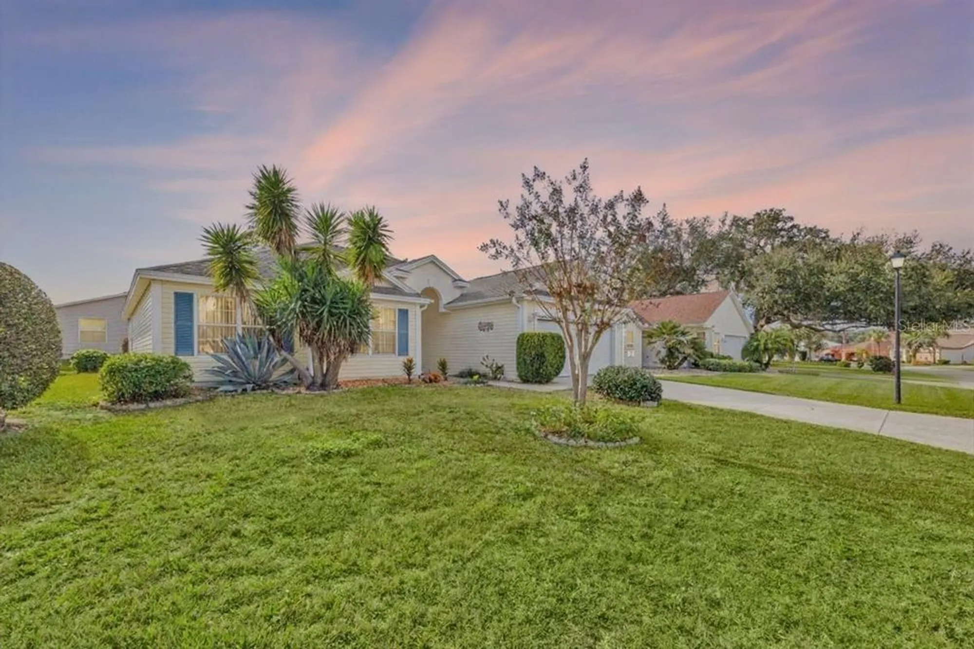 Property Slideshow image 33 of 34 | 528 carrera dr, Lady Lake, FL, 32159