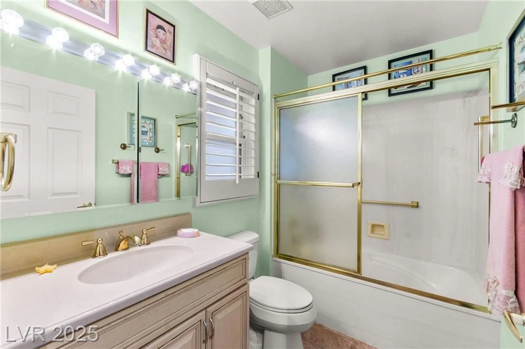 Property Slideshow image 19 of 26 | 2712 lotus hill dr, Las Vegas, NV, 89134