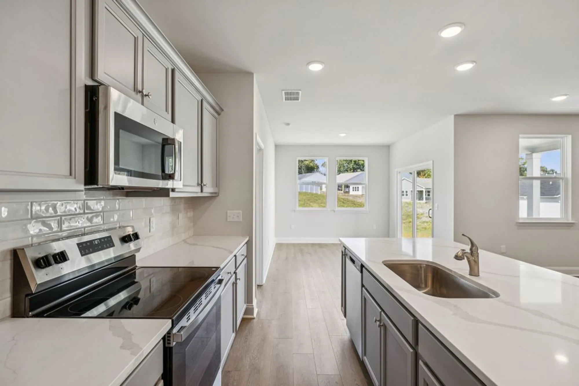 Property Slideshow image 29 of 48 | 312 stonehaus cir, Antioch, TN, 37013