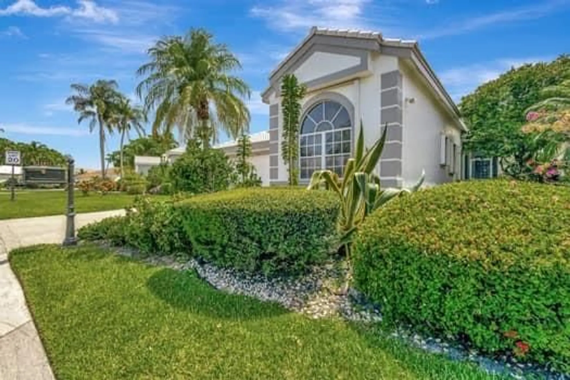 Property Slideshow image 43 of 55 | 11917 fountainside cir, Boynton Beach, FL, 33437