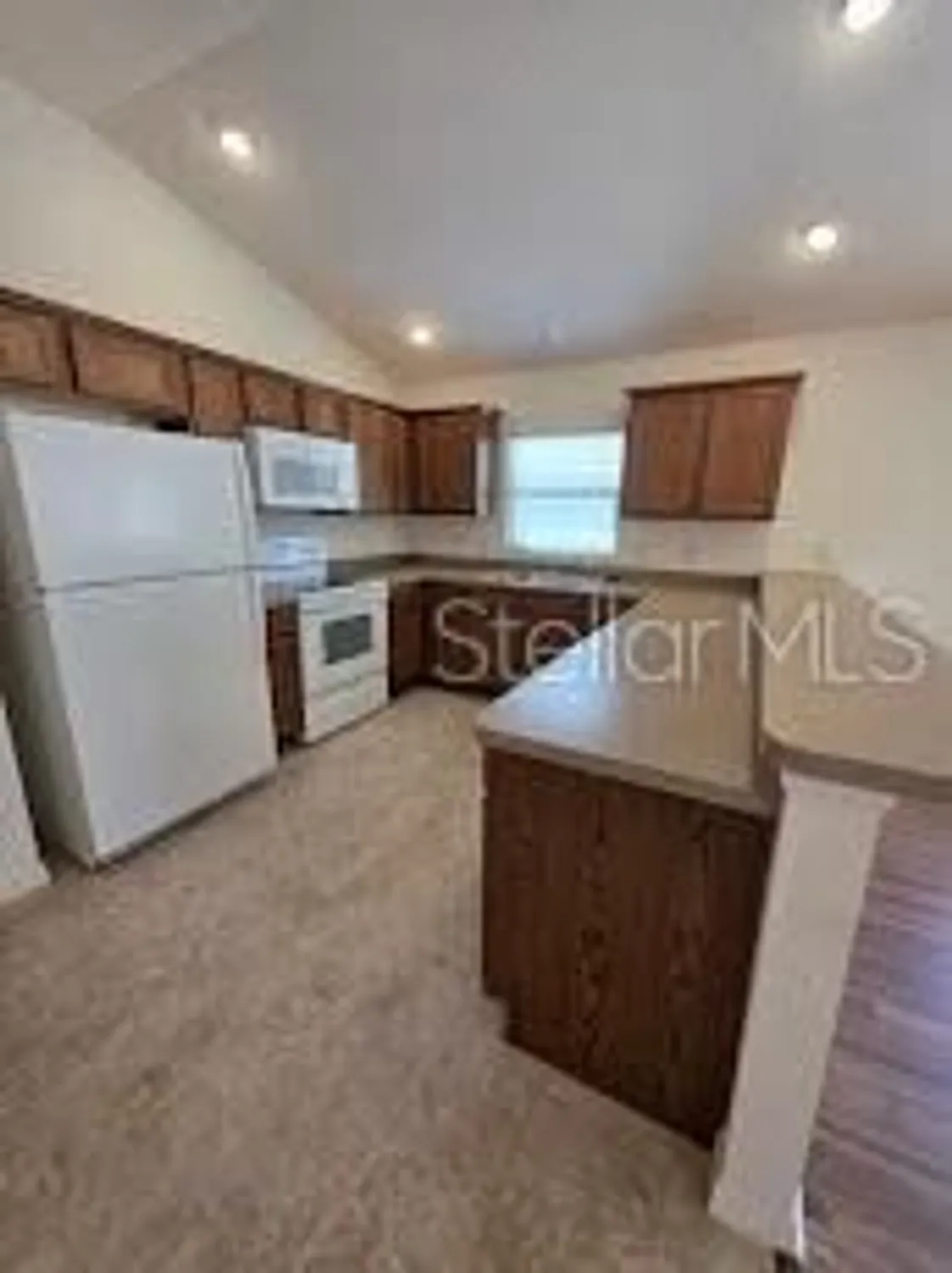 Property Slideshow image 7 of 24 | 2149 sandalwood pl, The Villages, FL, 32163