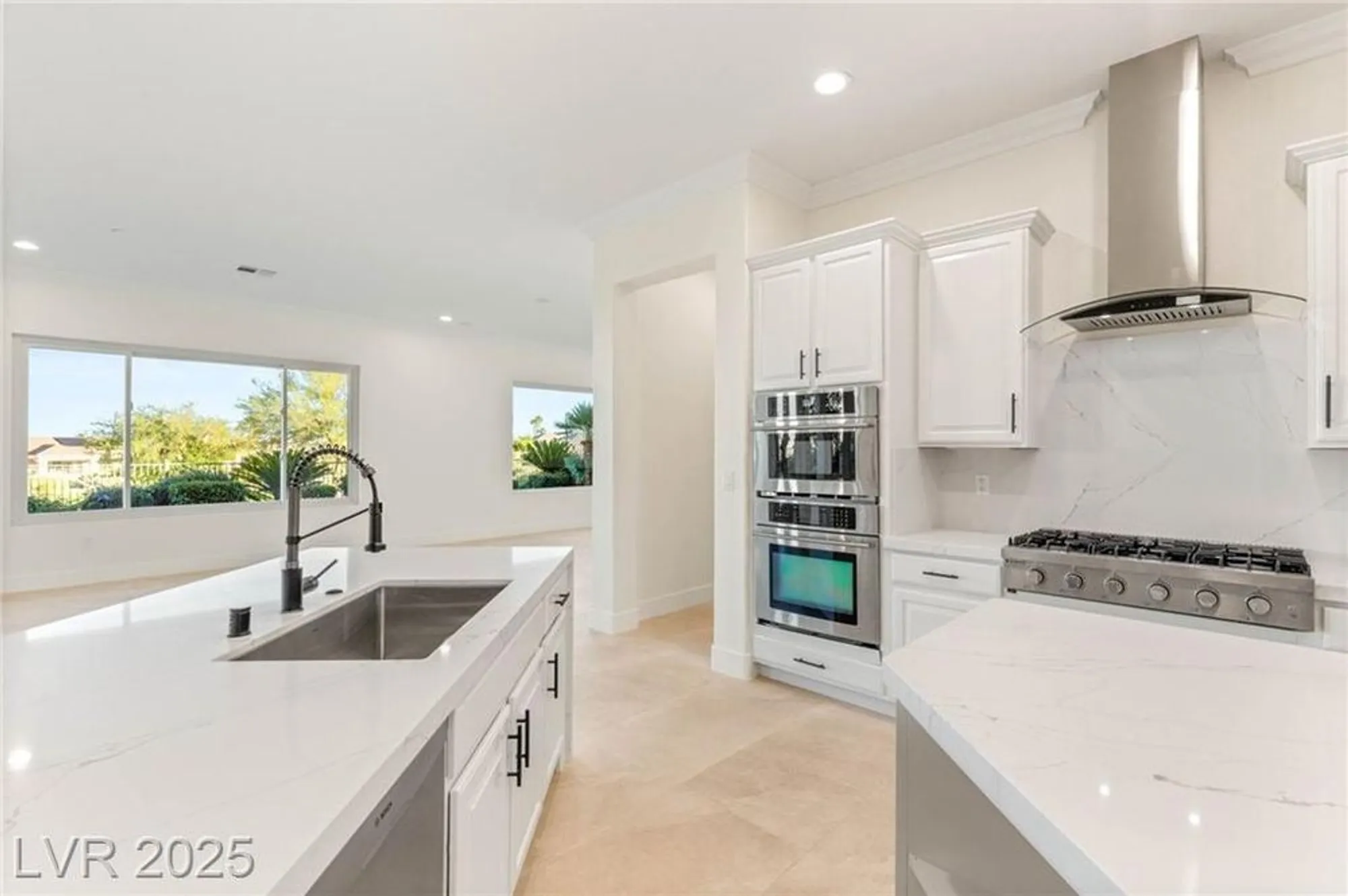 Property Slideshow image 23 of 66 | 4754 riva de romanza st, Las Vegas, NV, 89135