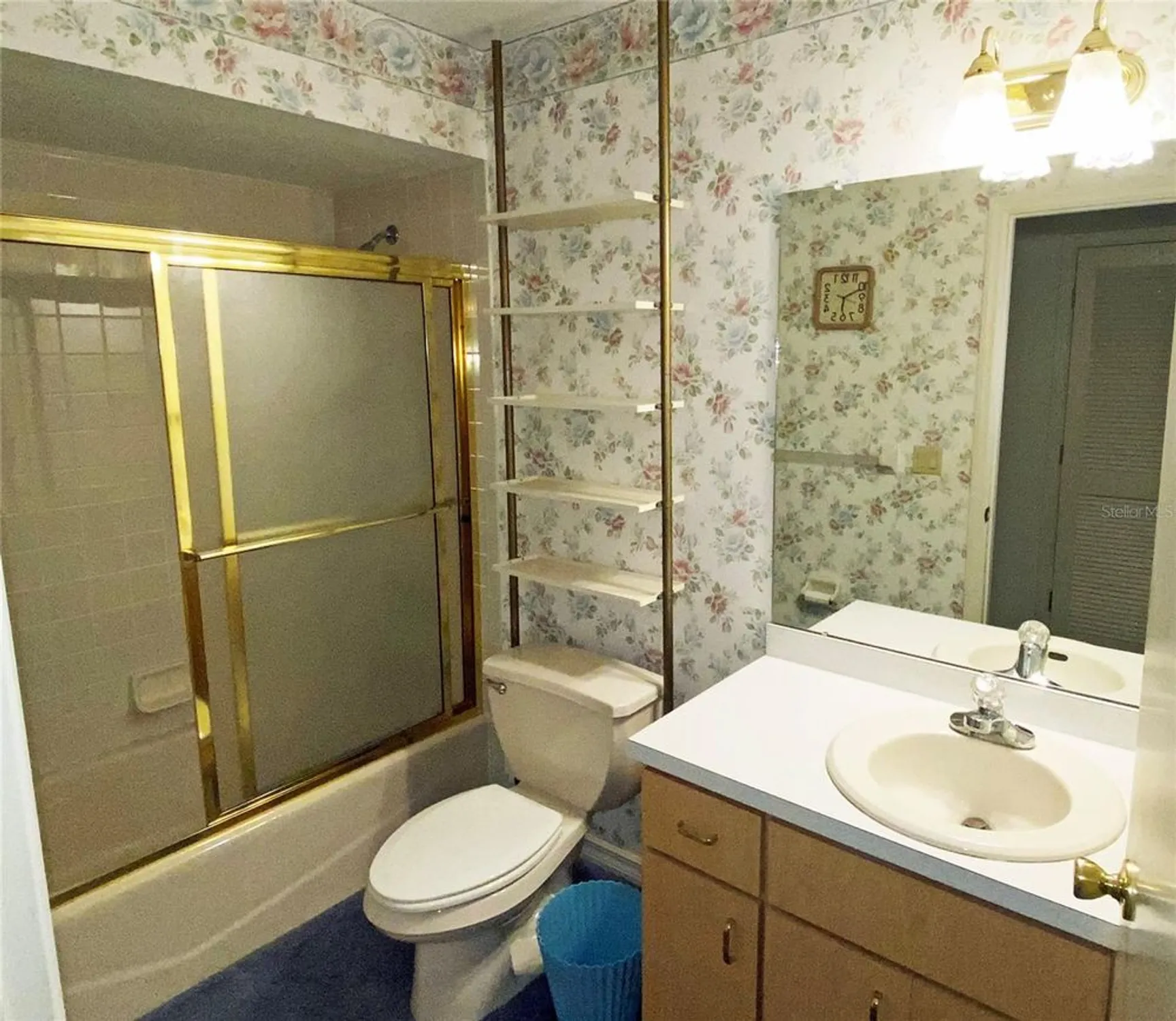 Property Slideshow image 13 of 13 | 1518 oakview cir, Winter Haven, FL, 33880