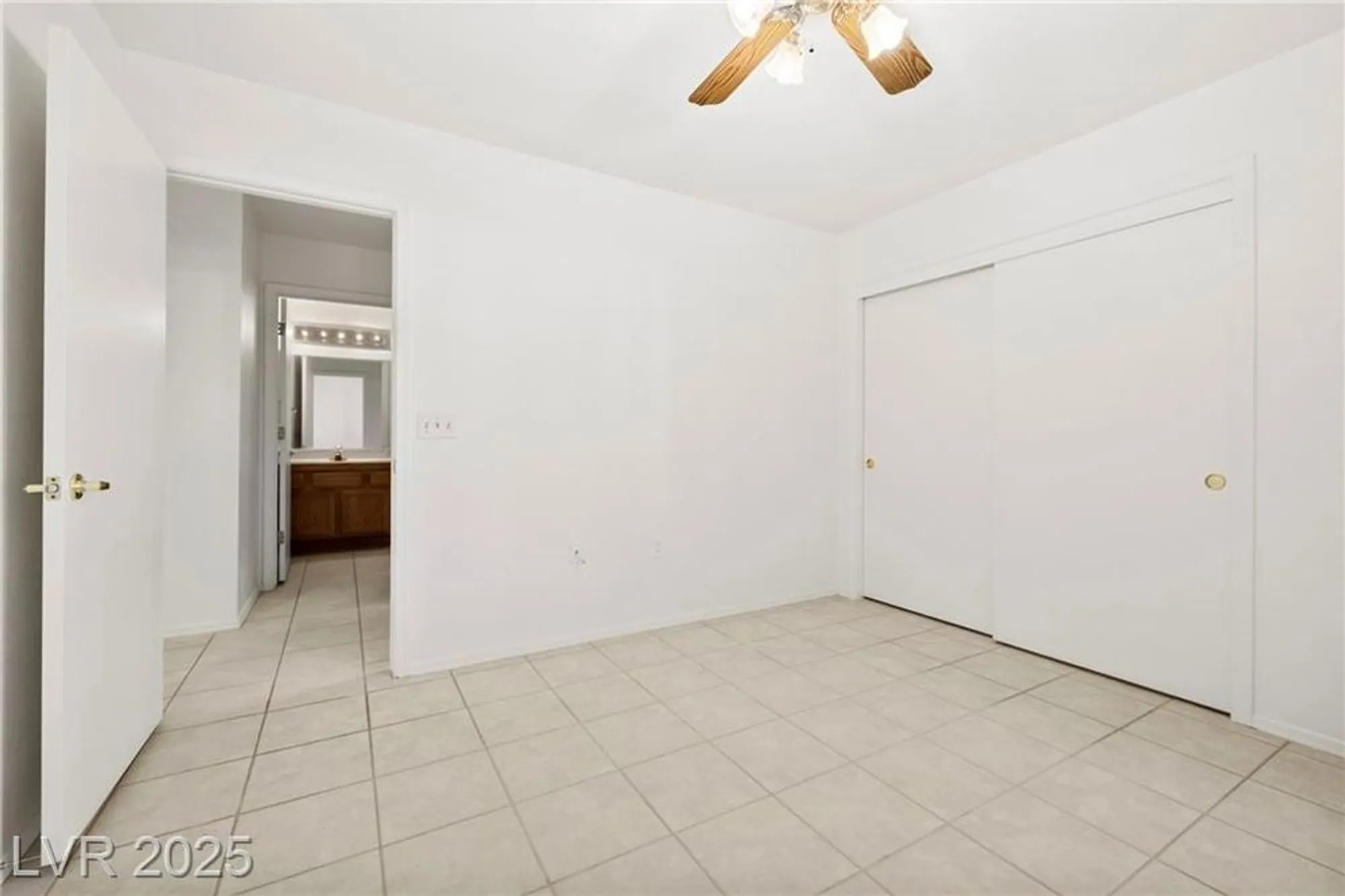 Property Slideshow image 19 of 44 | 8701 millsboro dr, Las Vegas, NV, 89134