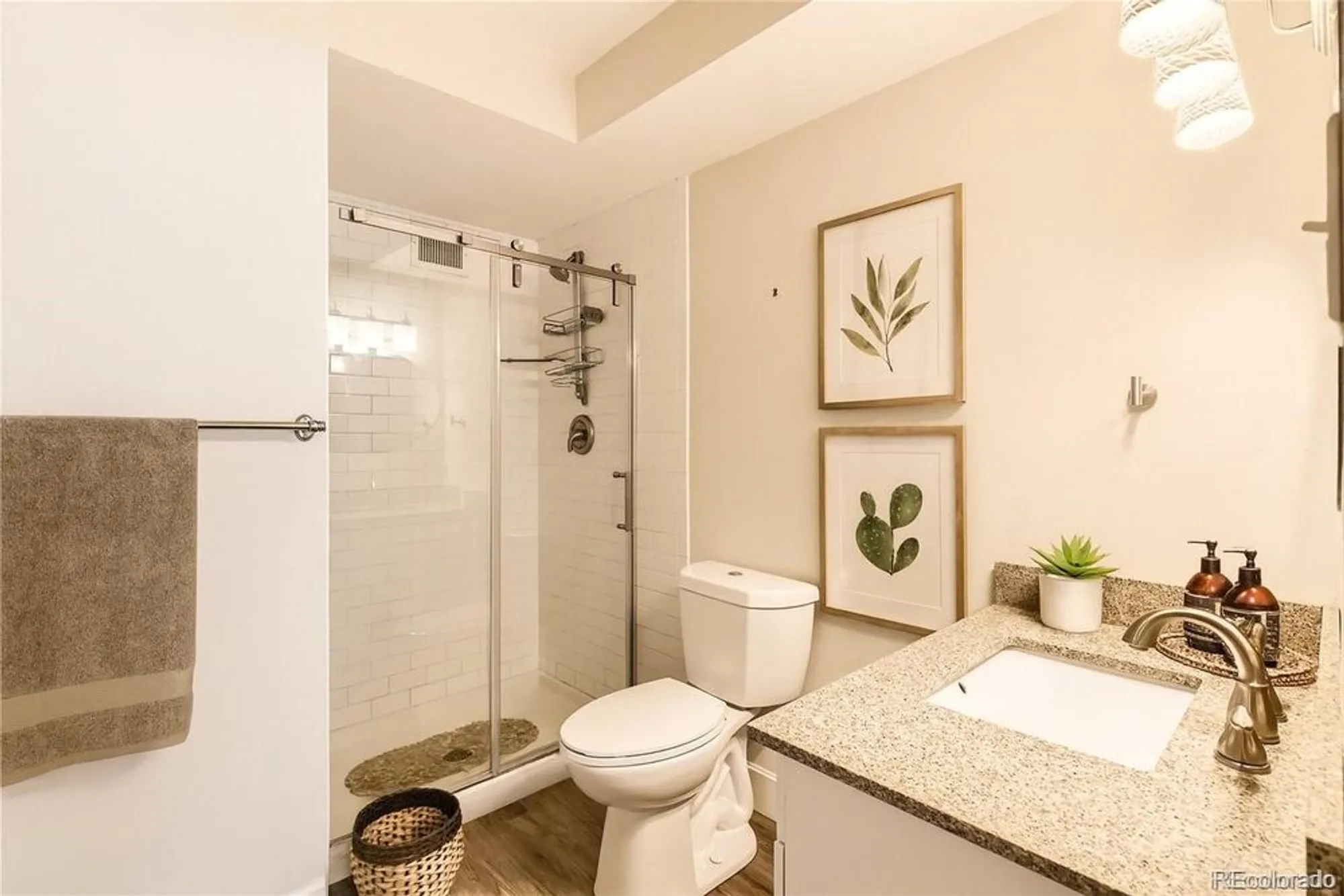 Property Slideshow image 9 of 11 | 9300 e center ave apt 3a, Denver, CO, 80247
