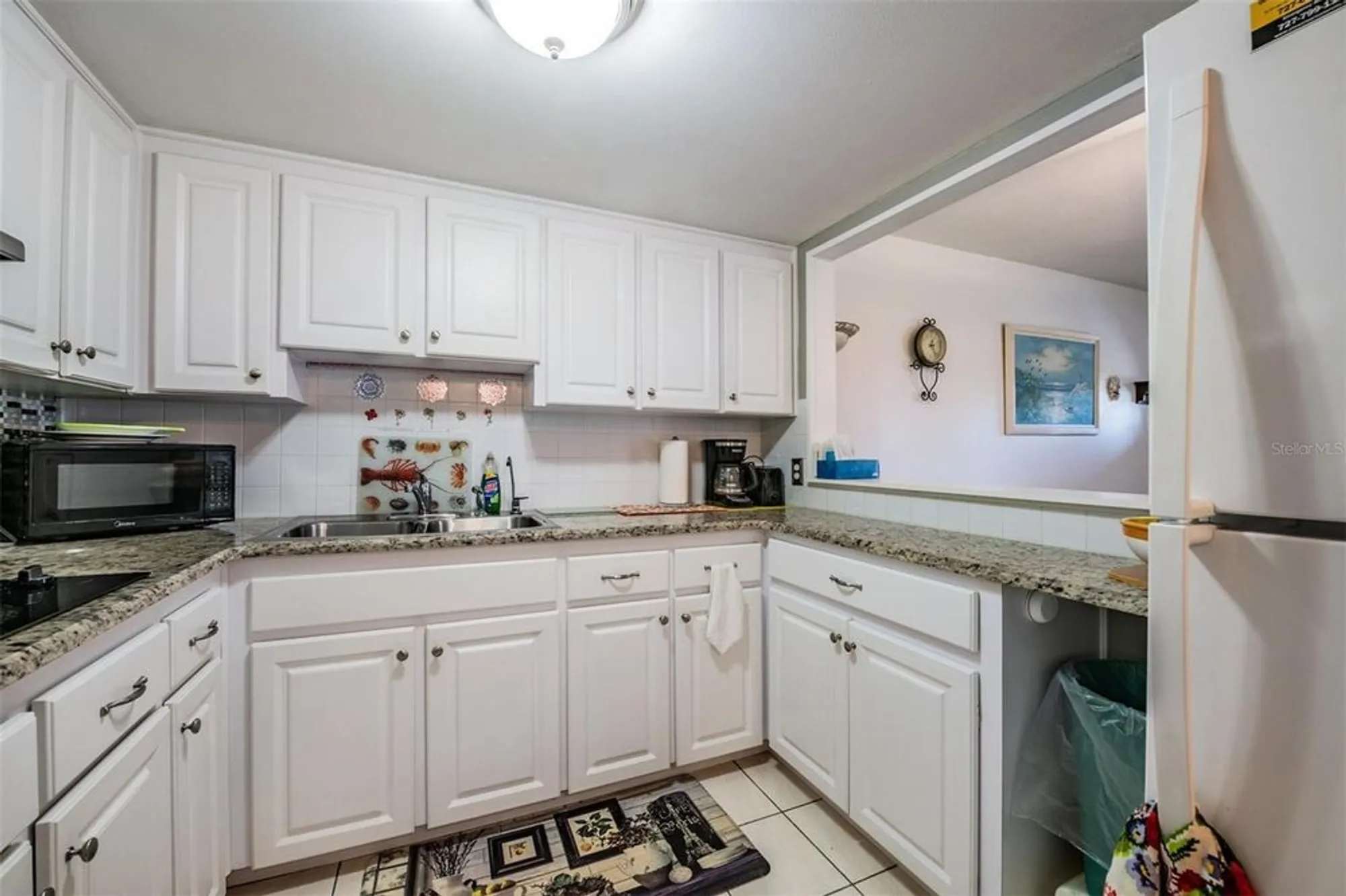 Property Slideshow image 10 of 46 | 2000 world parkway blvd apt 15, Clearwater, FL, 33763