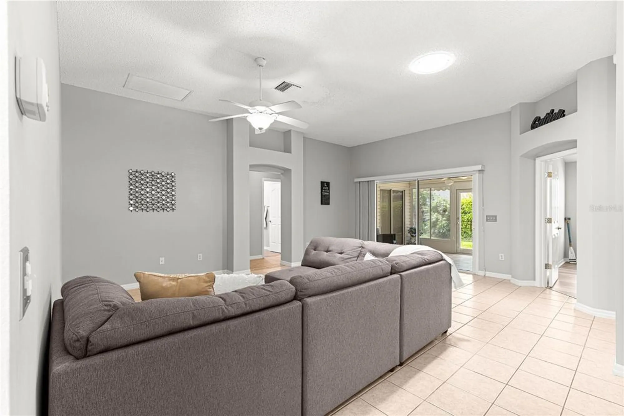 Property Slideshow image 18 of 58 | 2450 merida cir, The Villages, FL, 32162