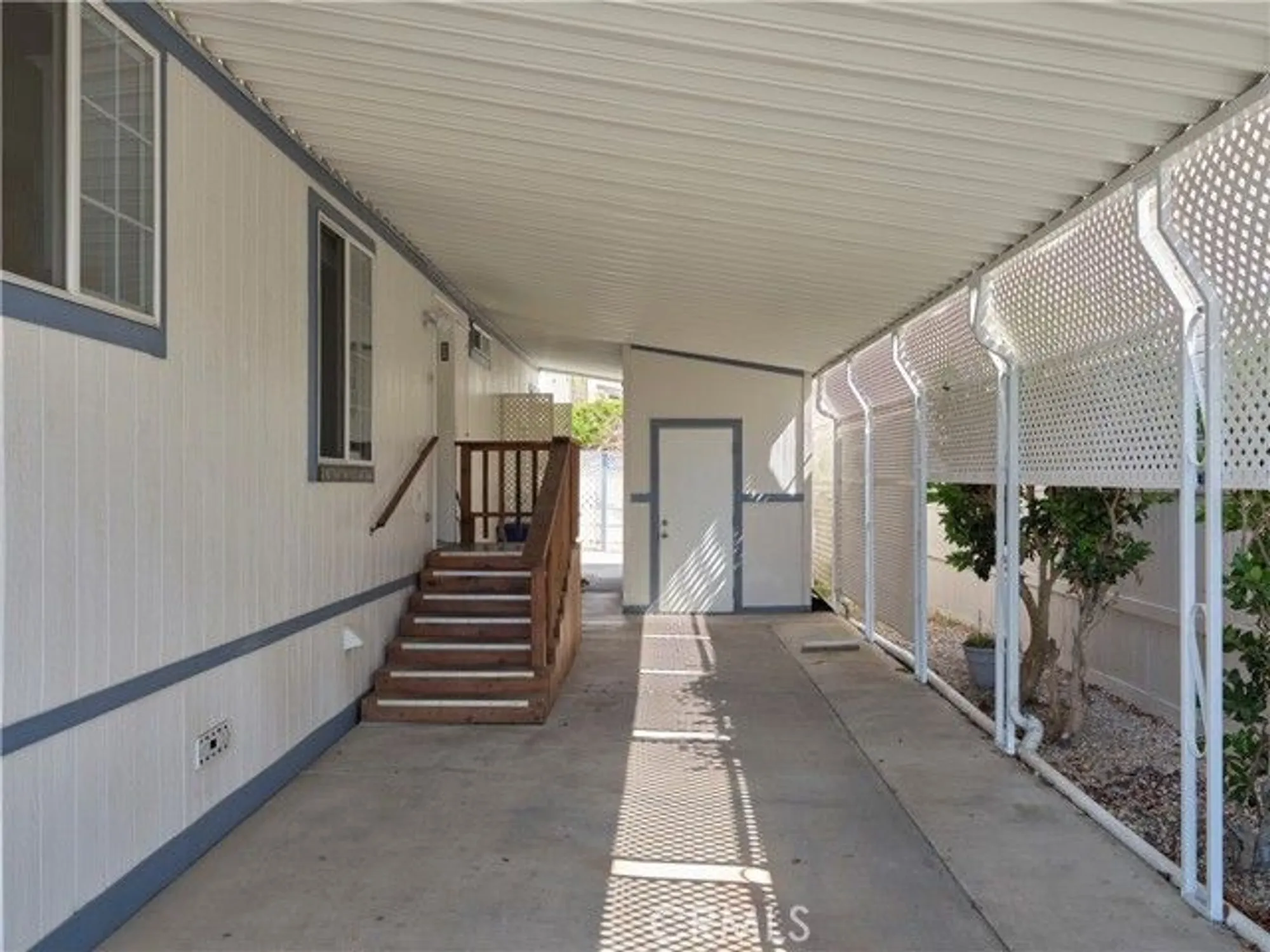 Property Slideshow image 17 of 20 | 820 farnsworth dr 206, Arroyo Grande, CA, 93420