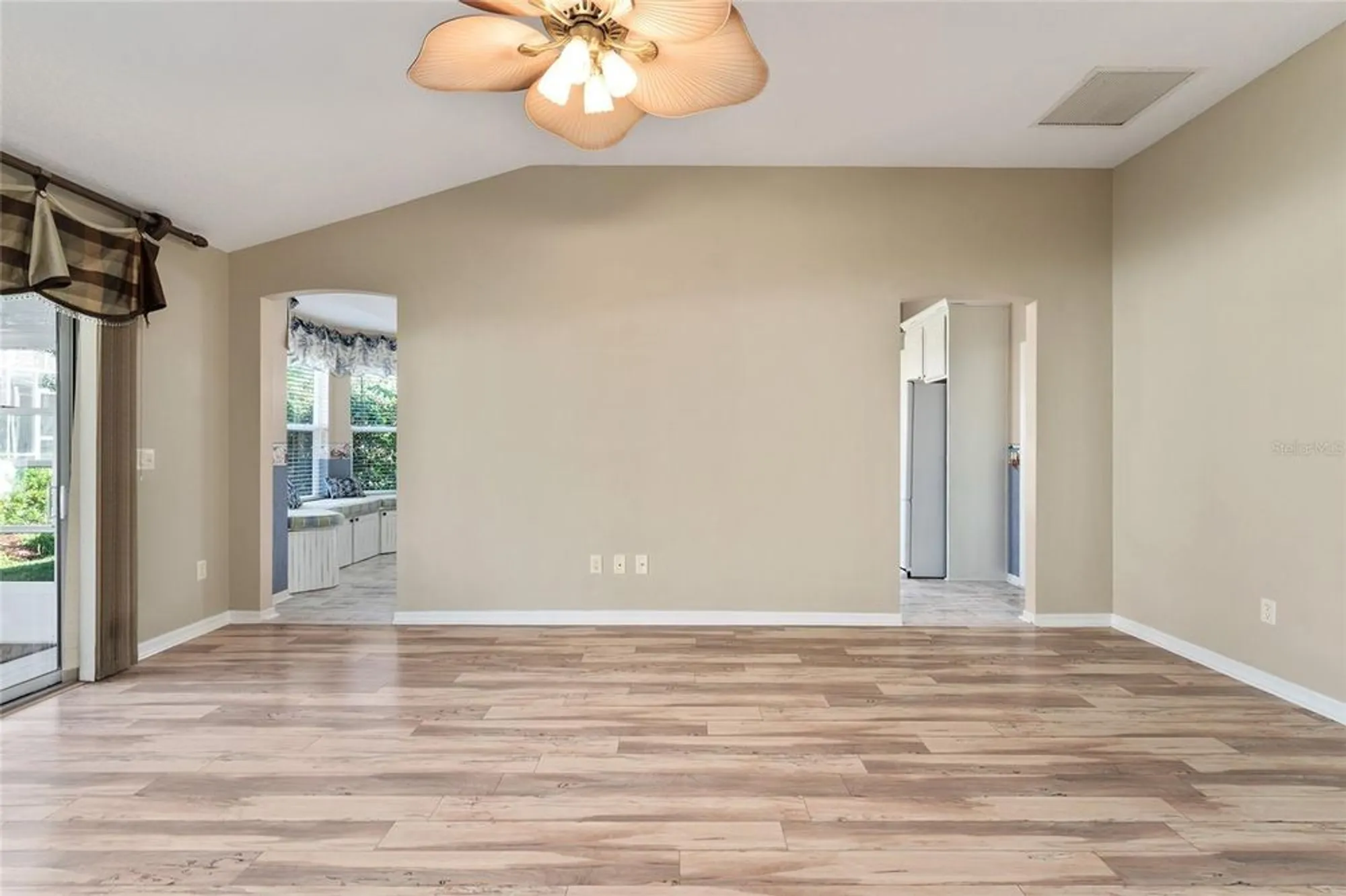 Property Slideshow image 16 of 71 | 3017 hillside ln, The Villages, FL, 32162