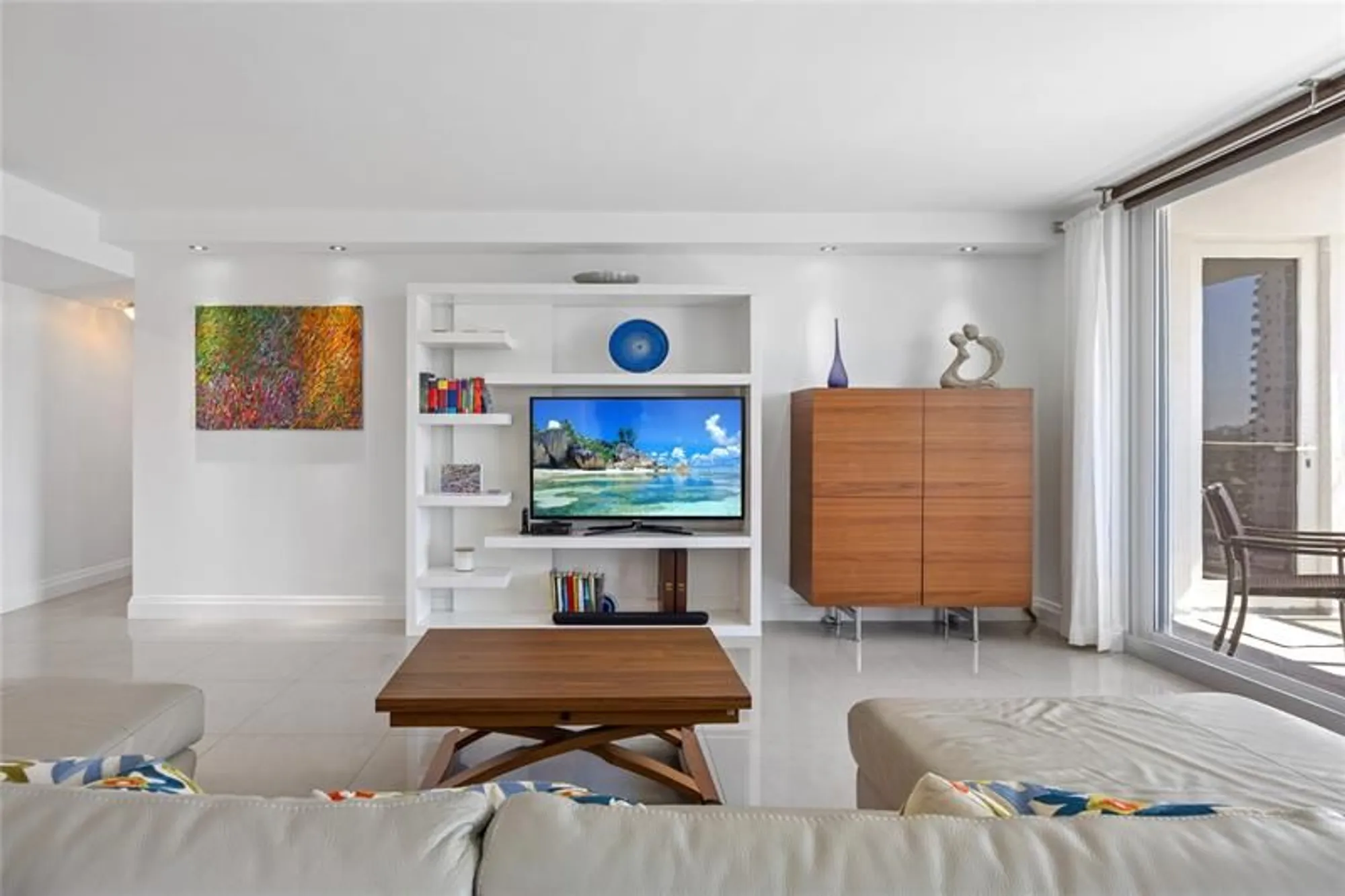 Property Slideshow image 10 of 50 | 1880 s ocean dr ts306, Hallandale Beach, FL, 33009