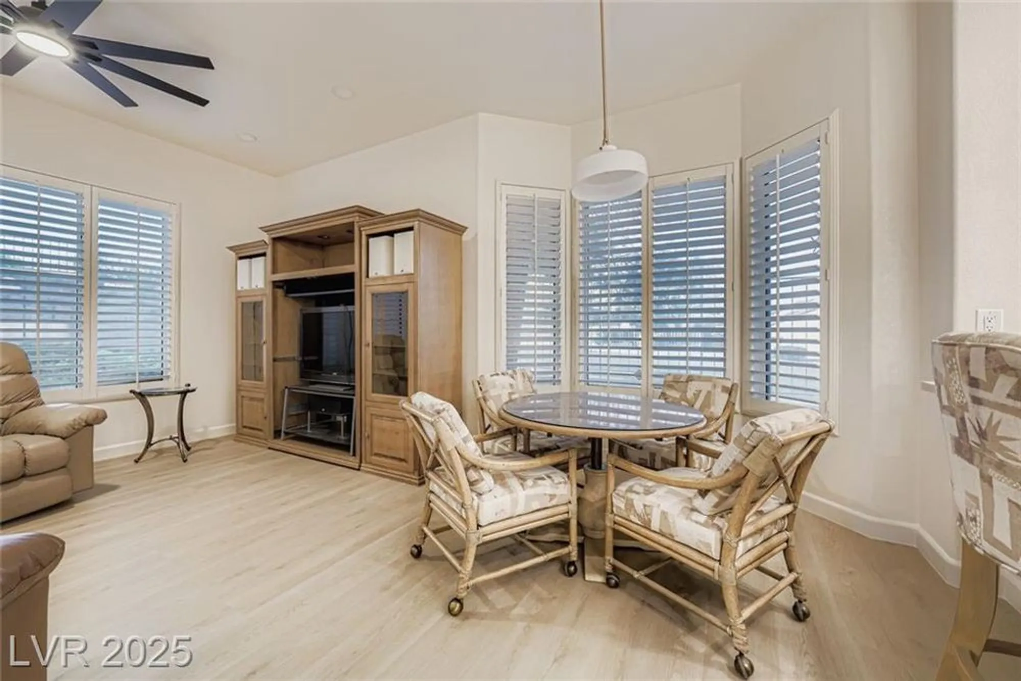 Property Slideshow image 14 of 23 | 2409 sierra sage st, Las Vegas, NV, 89134