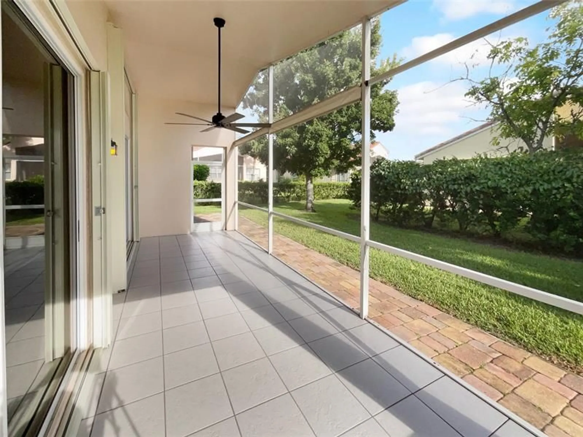 Property Slideshow image 8 of 26 | 390 nw sunview way, Port St Lucie, FL, 34986