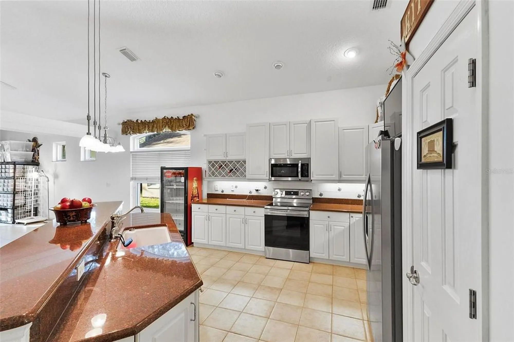 Property Slideshow image 8 of 41 | 3220 galty cir, Ormond Beach, FL, 32174