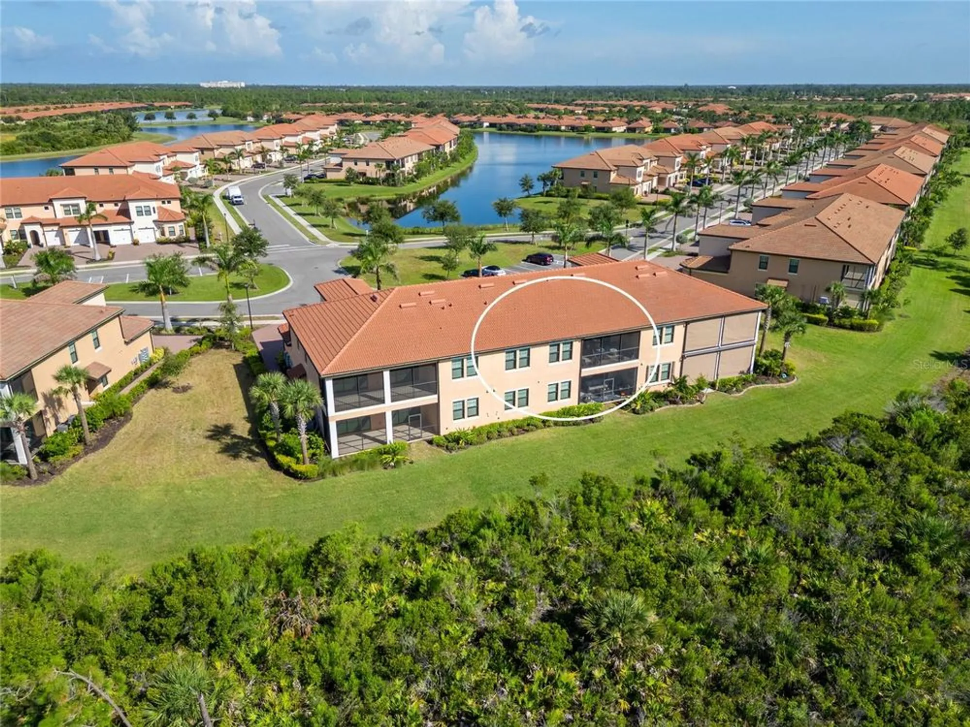 Property Slideshow image 13 of 58 | 10035 crooked creek dr unit 202, Venice, FL, 34293