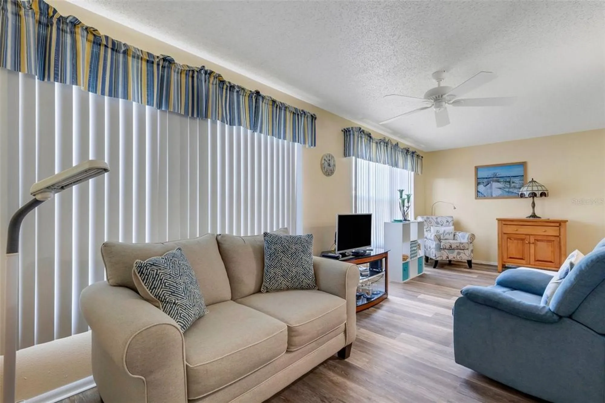 Property Slideshow image 24 of 56 | 2401 ecuadorian way apt 57, Clearwater, FL, 33763