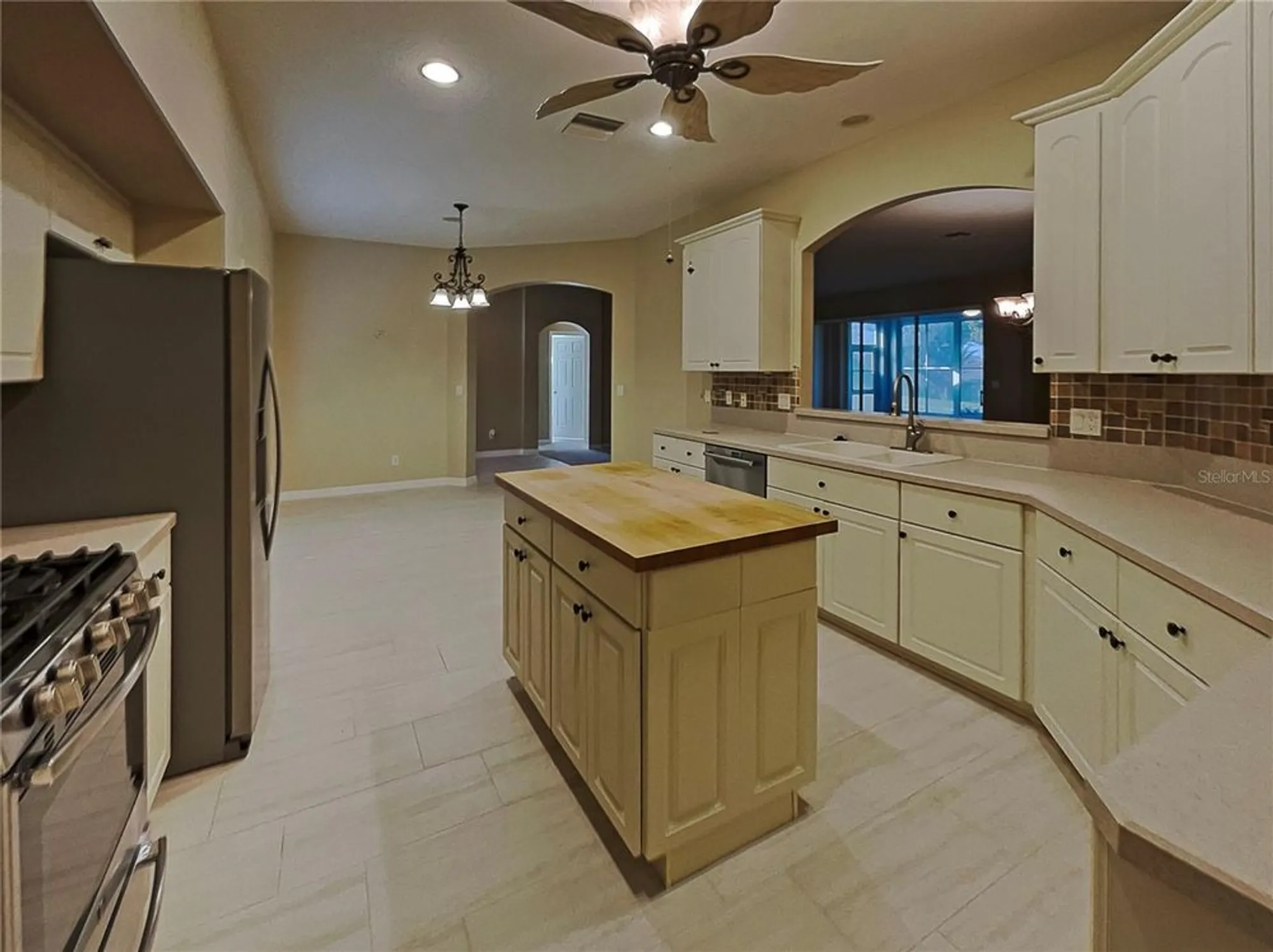 Property Slideshow image 8 of 36 | 5331 indian ocean loop, Tavares, FL, 32778