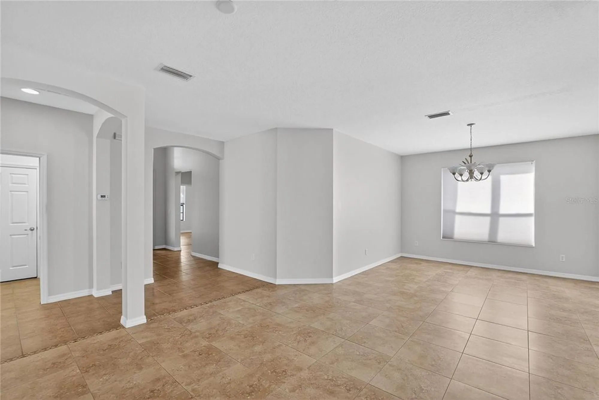 Property Slideshow image 22 of 76 | 331 cedar falls dr, Apollo Beach, FL, 33572