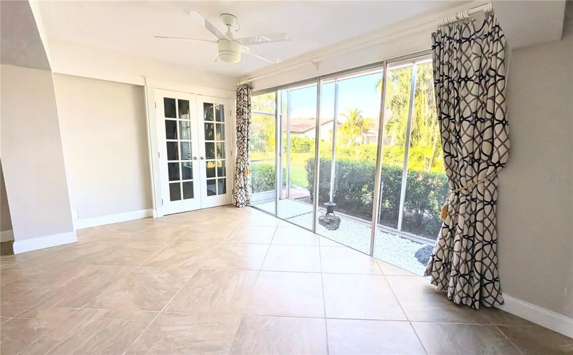 Property Slideshow image 11 of 37 | 3409 montilla ct # 8410, Sarasota, FL, 34232