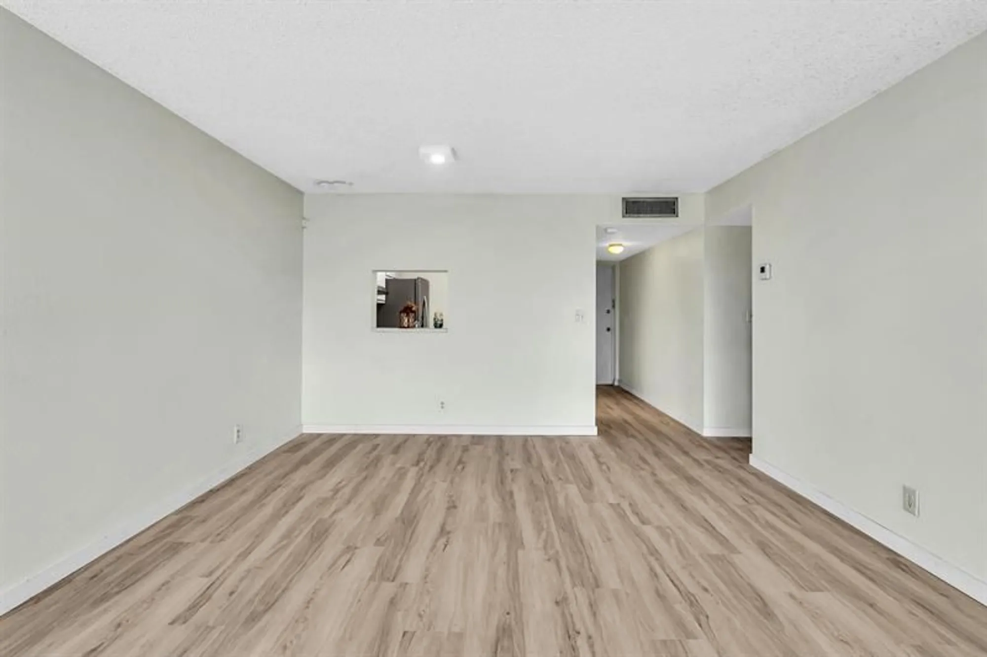 Property Slideshow image 17 of 48 | 6351 n university dr 324, Tamarac, FL, 33321