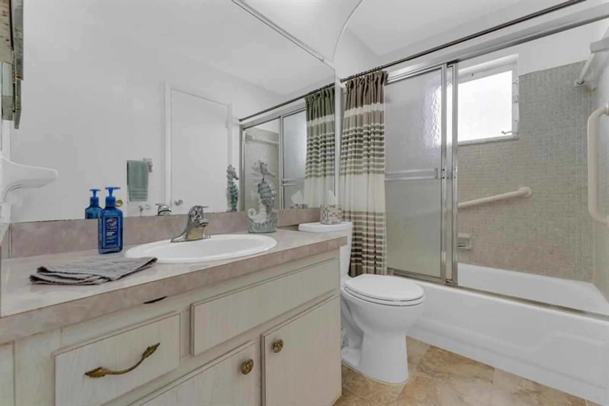 Property Slideshow image 25 of 40 | 2641 w golf blvd, Pompano Beach, FL, 33064