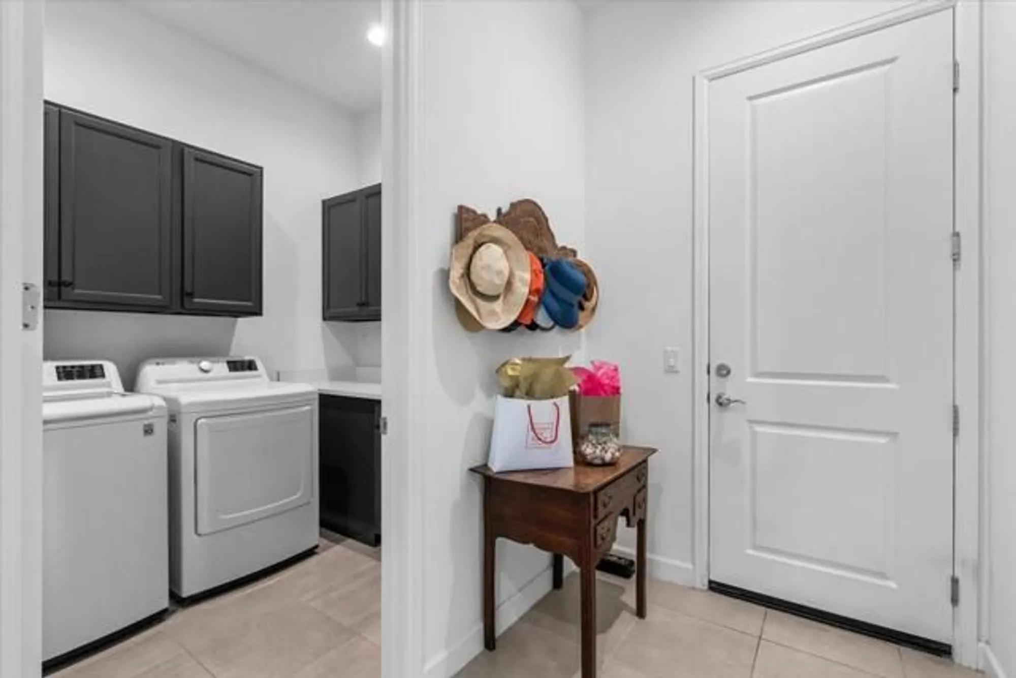 Property Slideshow image 30 of 51 | 132 claret, Rancho Mirage, CA, 92270