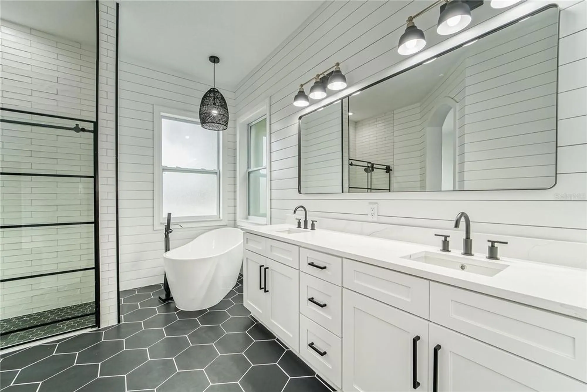 Property Slideshow image 50 of 81 | 5718 sea turtle pl, Apollo Beach, FL, 33572