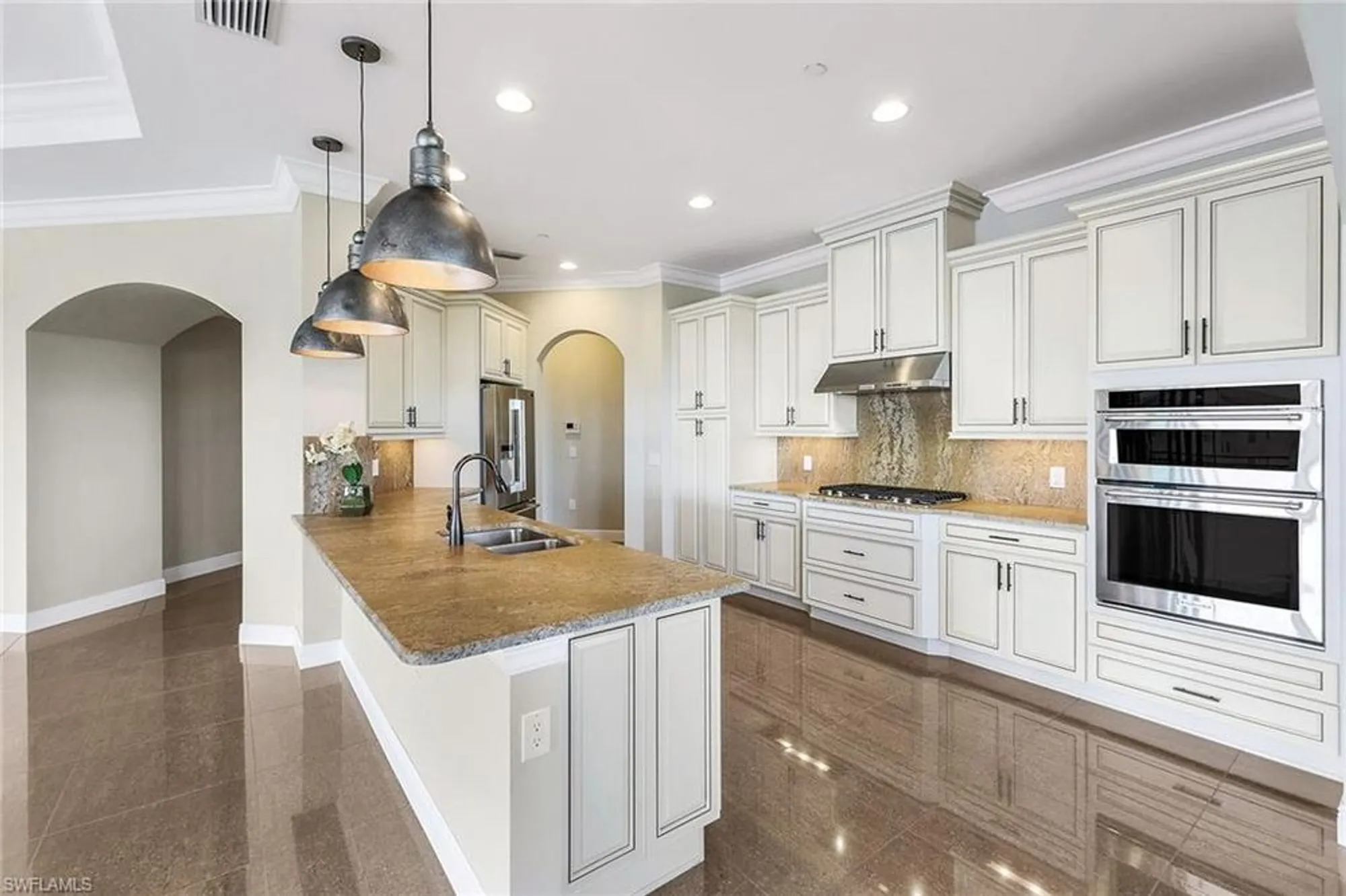Property Slideshow image 11 of 49 | 4780 via del corso ln 402, Bonita Springs, FL, 34134