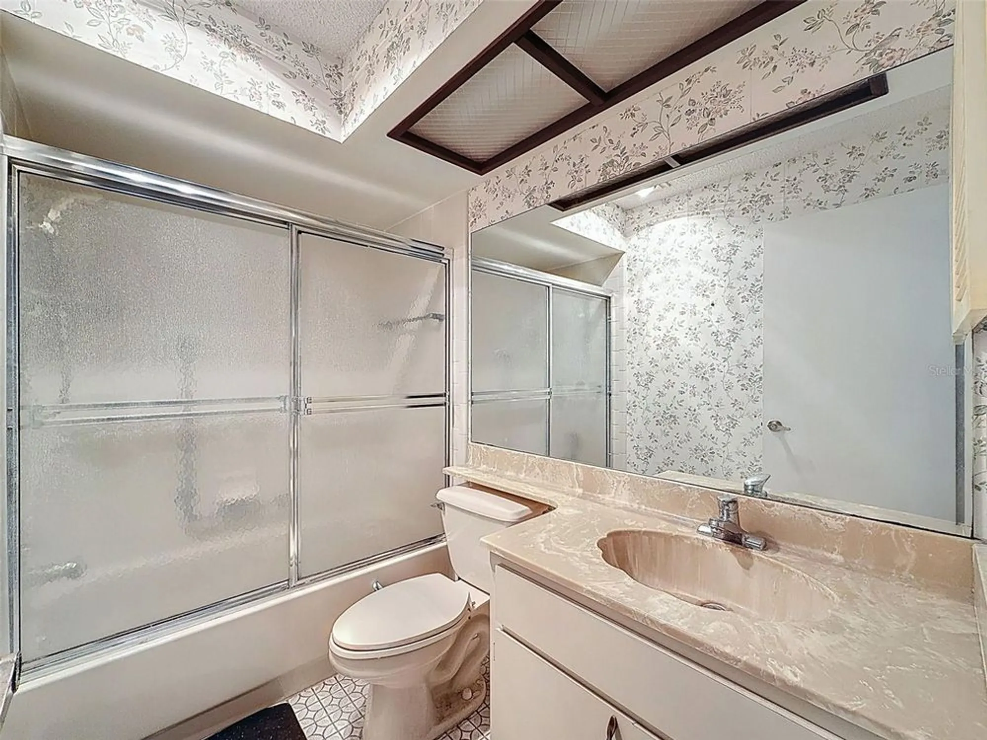 Property Slideshow image 32 of 74 | 11403 versailles ln, Port Richey, FL, 34668