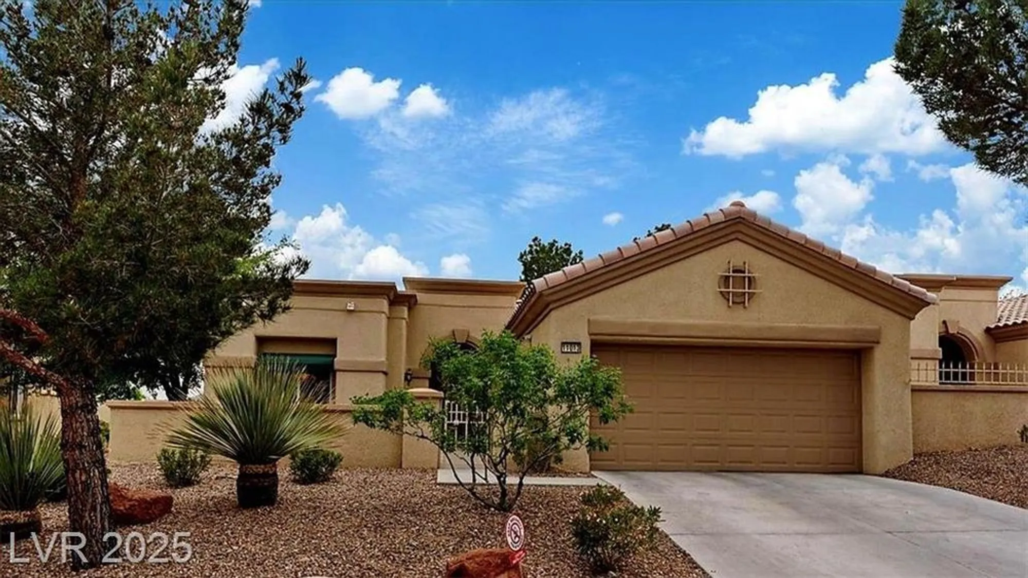 Property Slideshow image 4 of 21 | 11013 mission lakes ave, Las Vegas, NV, 89134