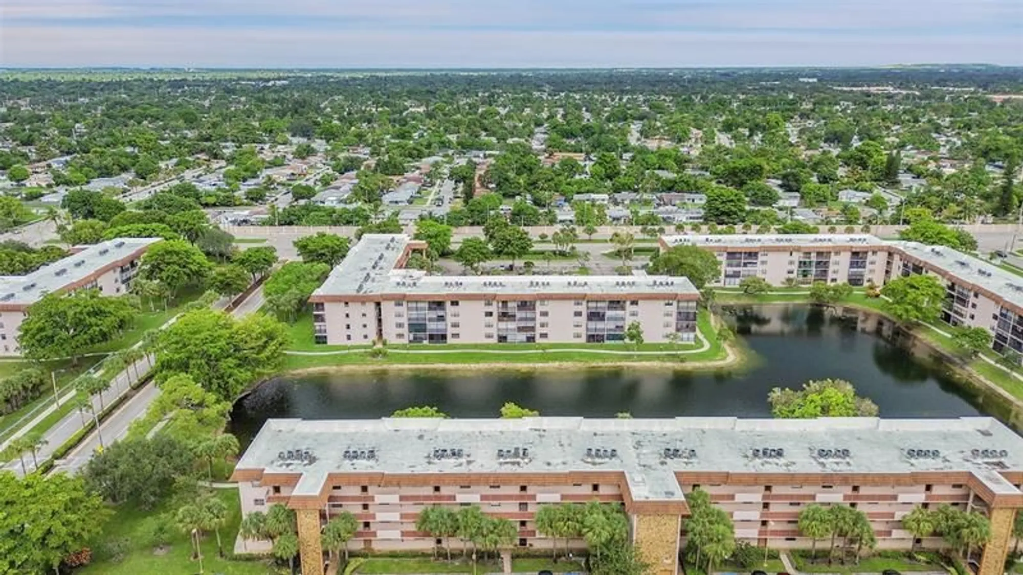 Property Slideshow image 44 of 64 | 4940 e sabal palm blvd apt 202, Tamarac, FL, 33319