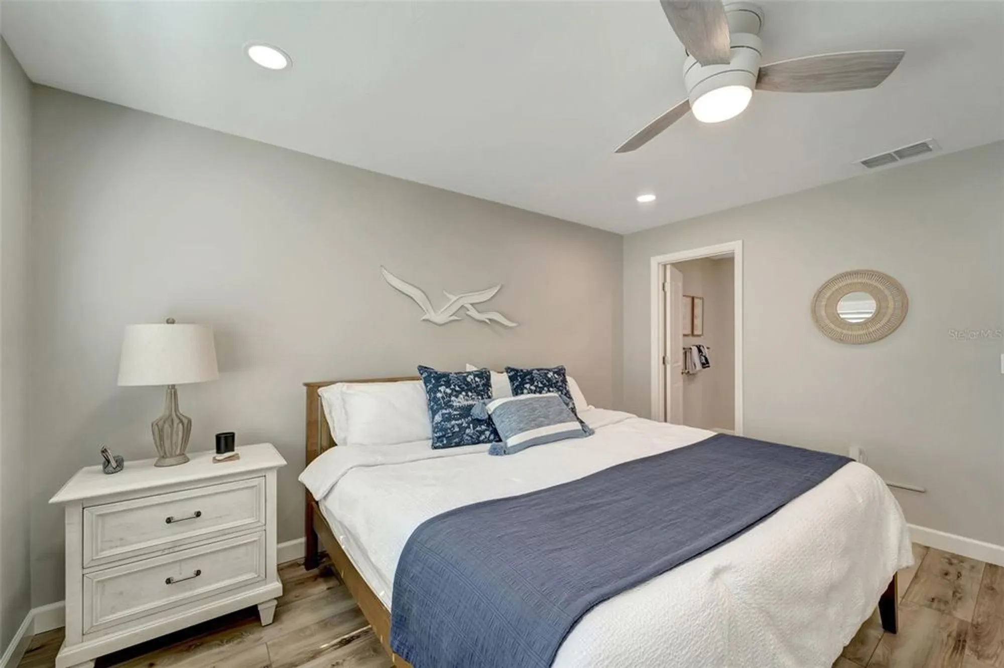 Property Slideshow image 17 of 36 | 3546 auburn ct 240, Sarasota, FL, 34231