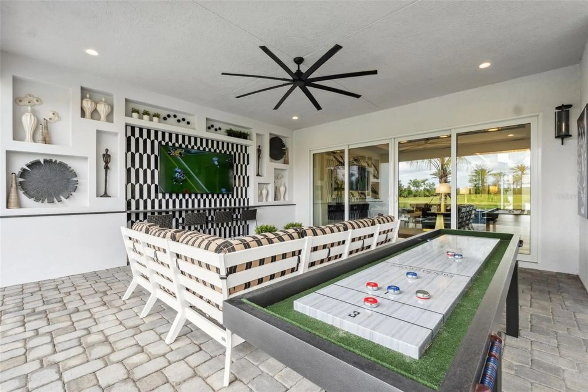 Property Slideshow image 36 of 41 | 3915 corsica pl, Wesley Chapel, FL, 33543