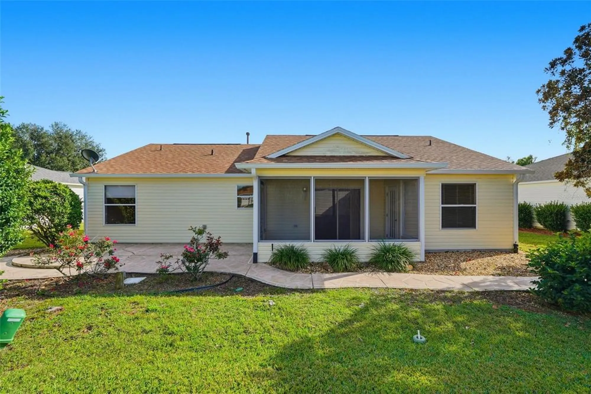 Property Slideshow image 40 of 69 | 17985 se 92nd amory ave, The Villages, FL, 32162