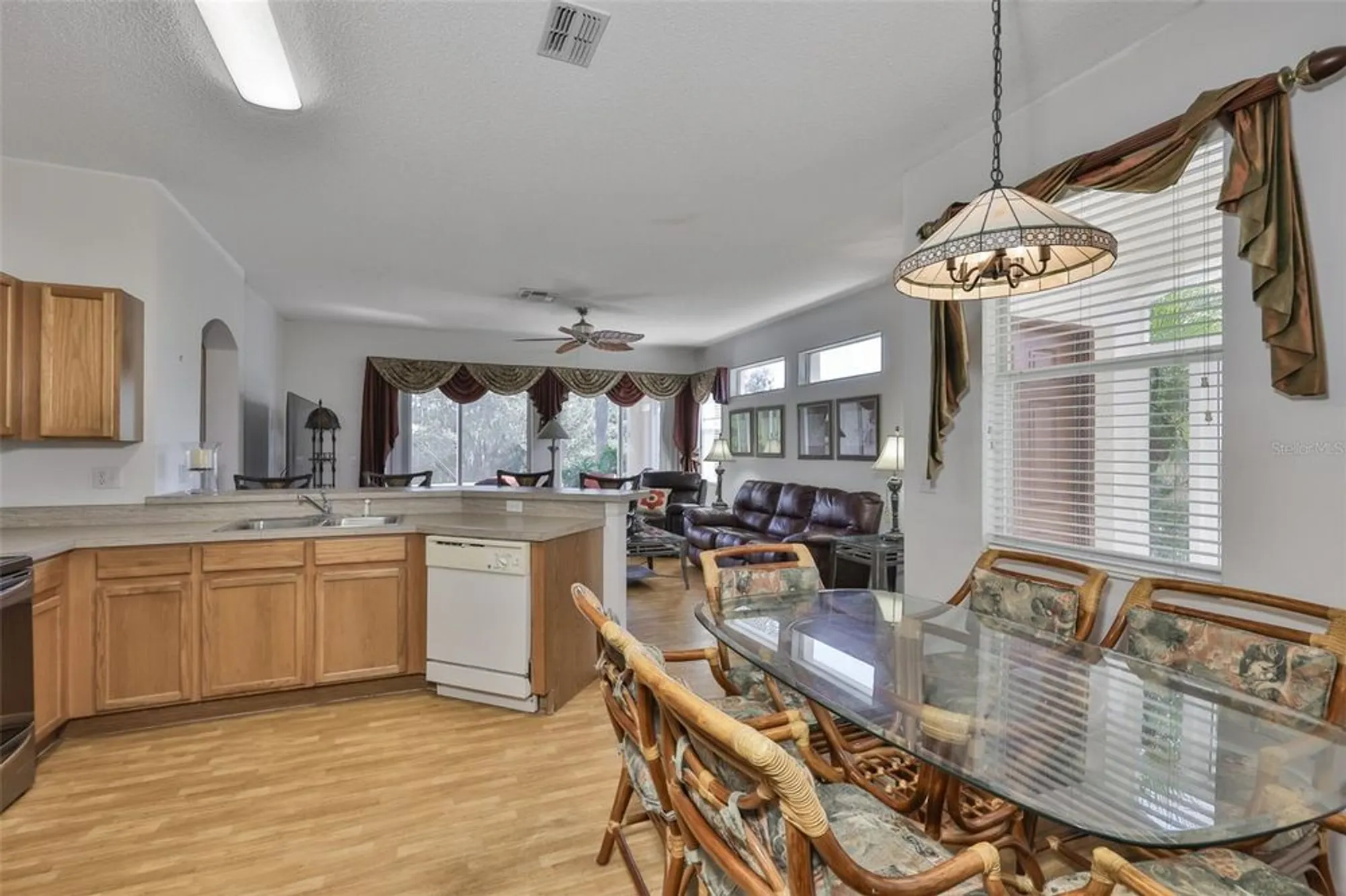 Property Slideshow image 4 of 69 | 1219 fairway greens dr, Sun City Center, FL, 33573