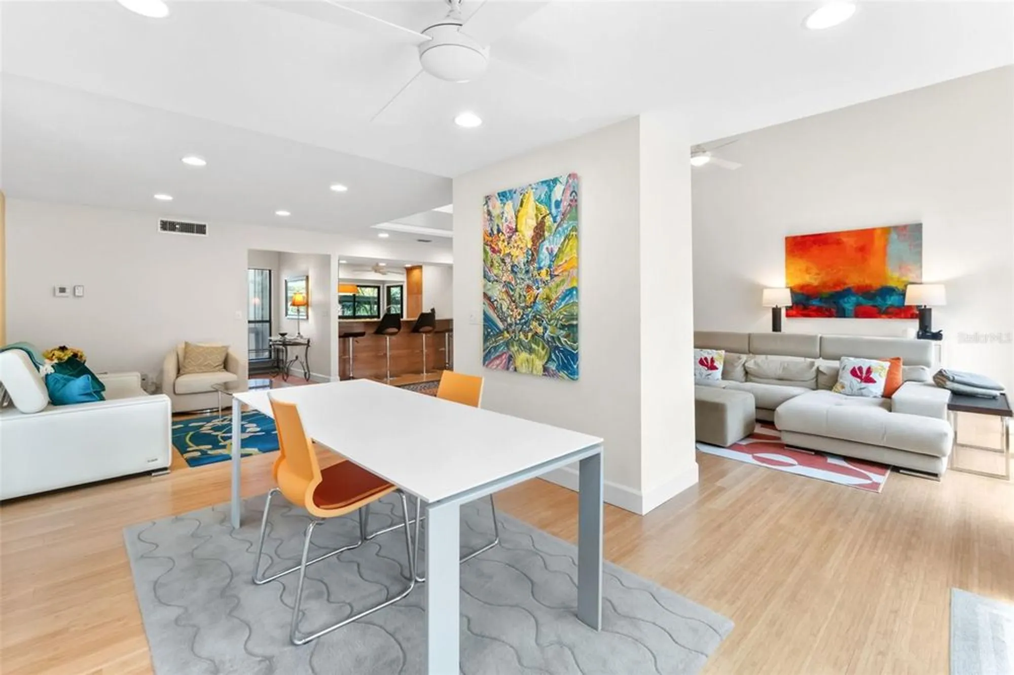 Property Slideshow image 16 of 69 | 1347 landings dr 6, Sarasota, FL, 34231