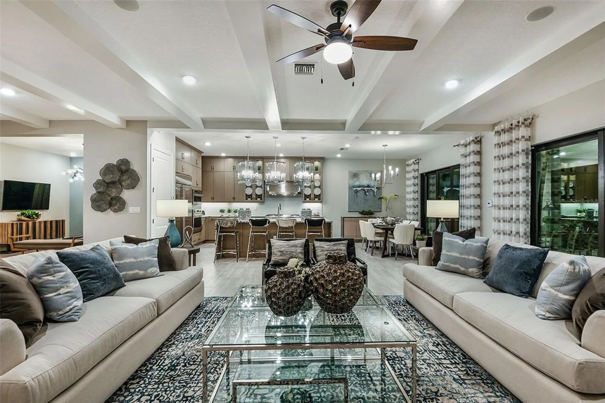 Property Slideshow image 8 of 78 | 18225 cresswind ter, Lakewood Ranch, FL, 34211