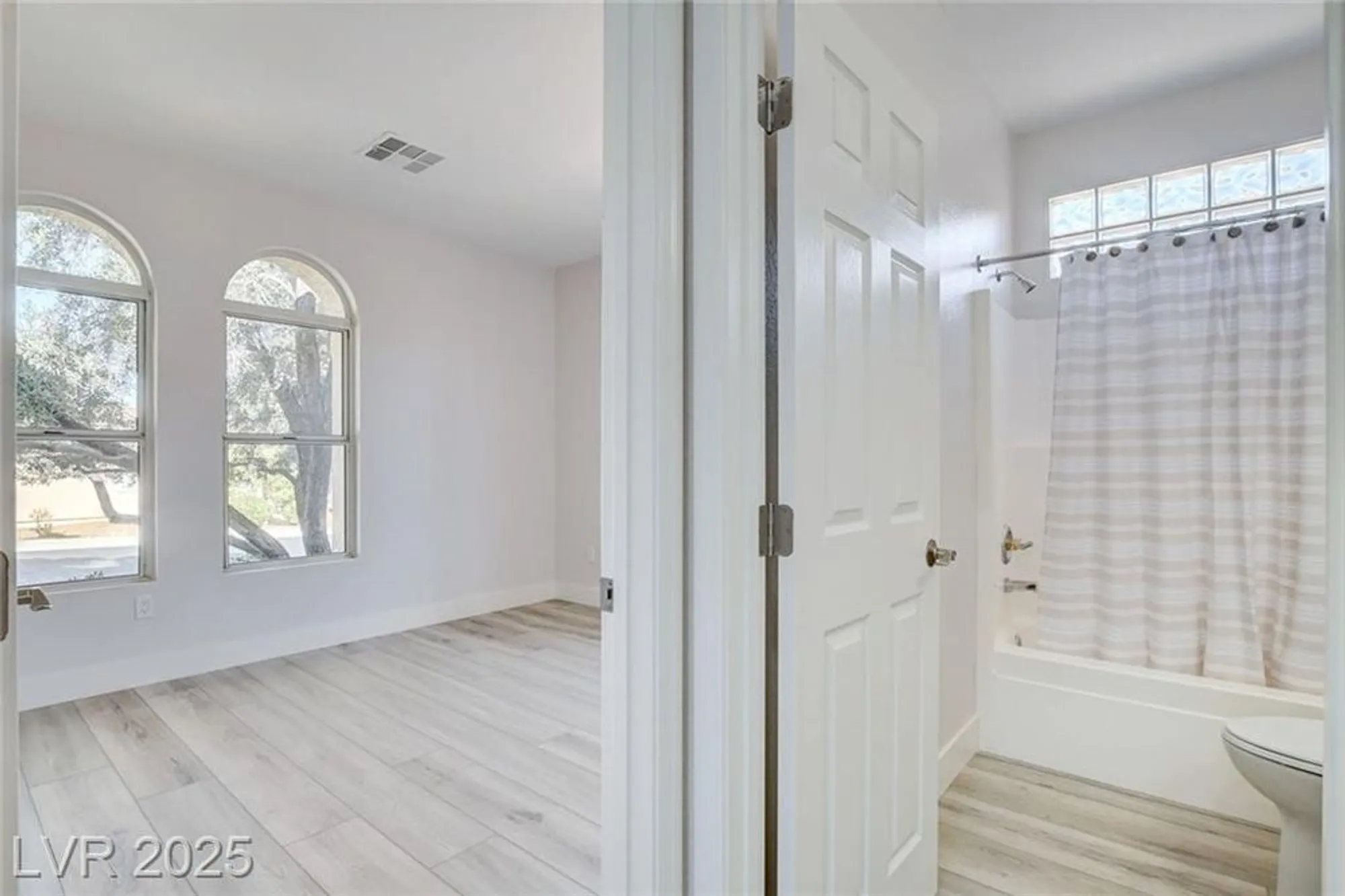 Property Slideshow image 34 of 57 | 10623 riva de fiore ave, Las Vegas, NV, 89135