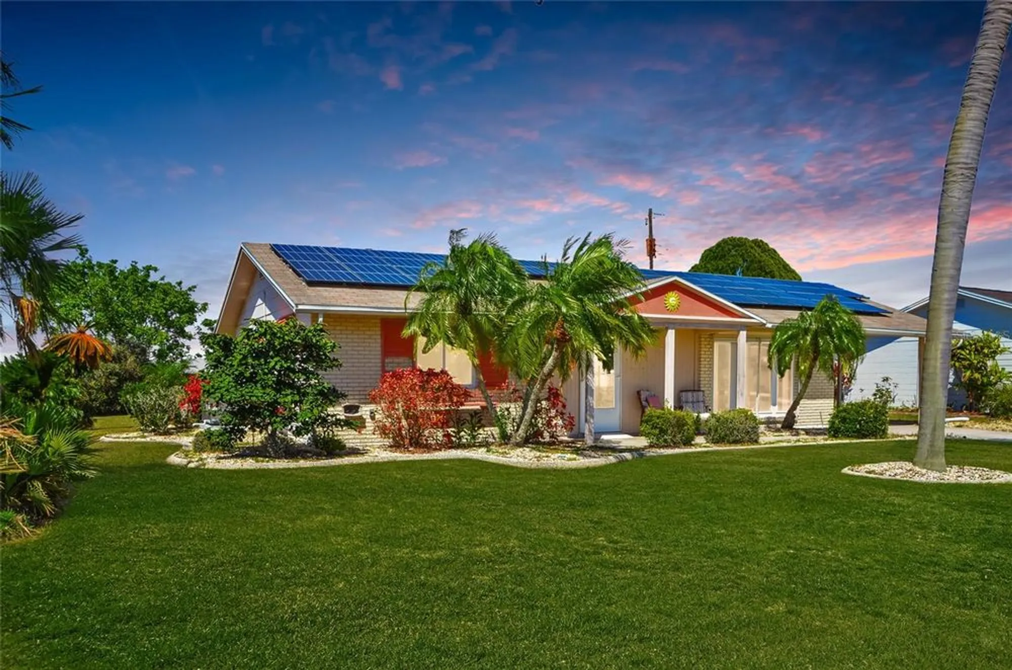 Property Slideshow image 1 of 24 | 1515 arrowhead dr, Sun City Center, FL, 33573