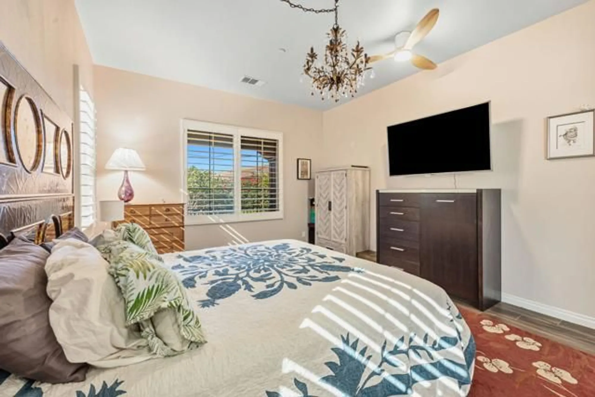 Property Slideshow image 27 of 55 | 3923 via amalfi, Palm Desert, CA, 92260