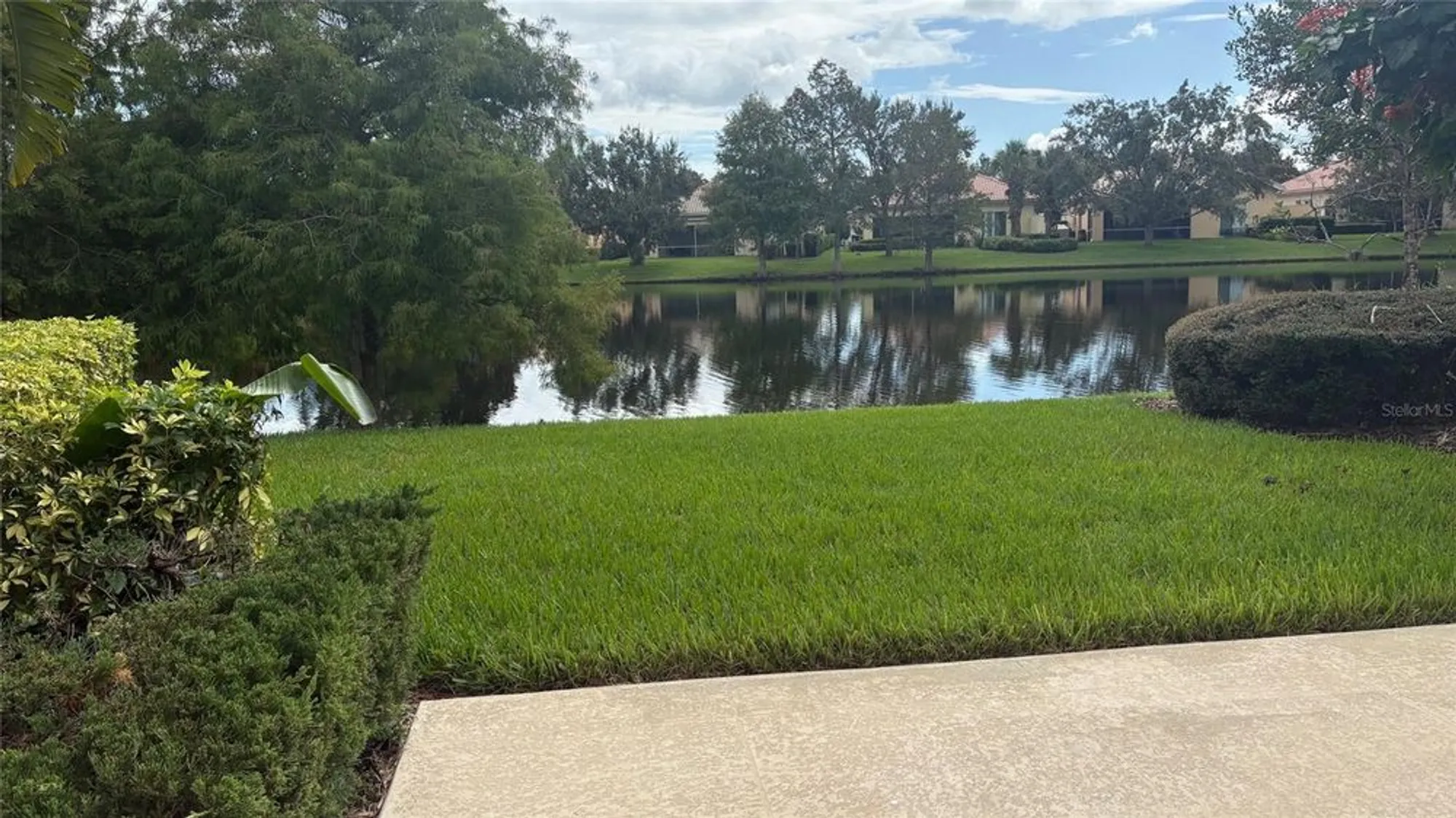 Property Slideshow image 22 of 46 | 11887 delfina ln, Orlando, FL, 32827