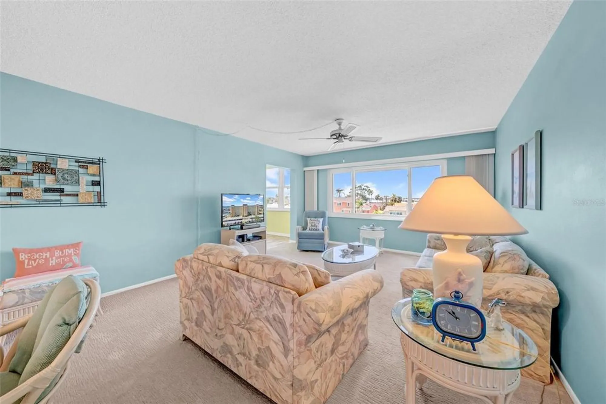 Property Slideshow image 8 of 49 | 4725 cove cir apt 302, St Petersburg, FL, 33708