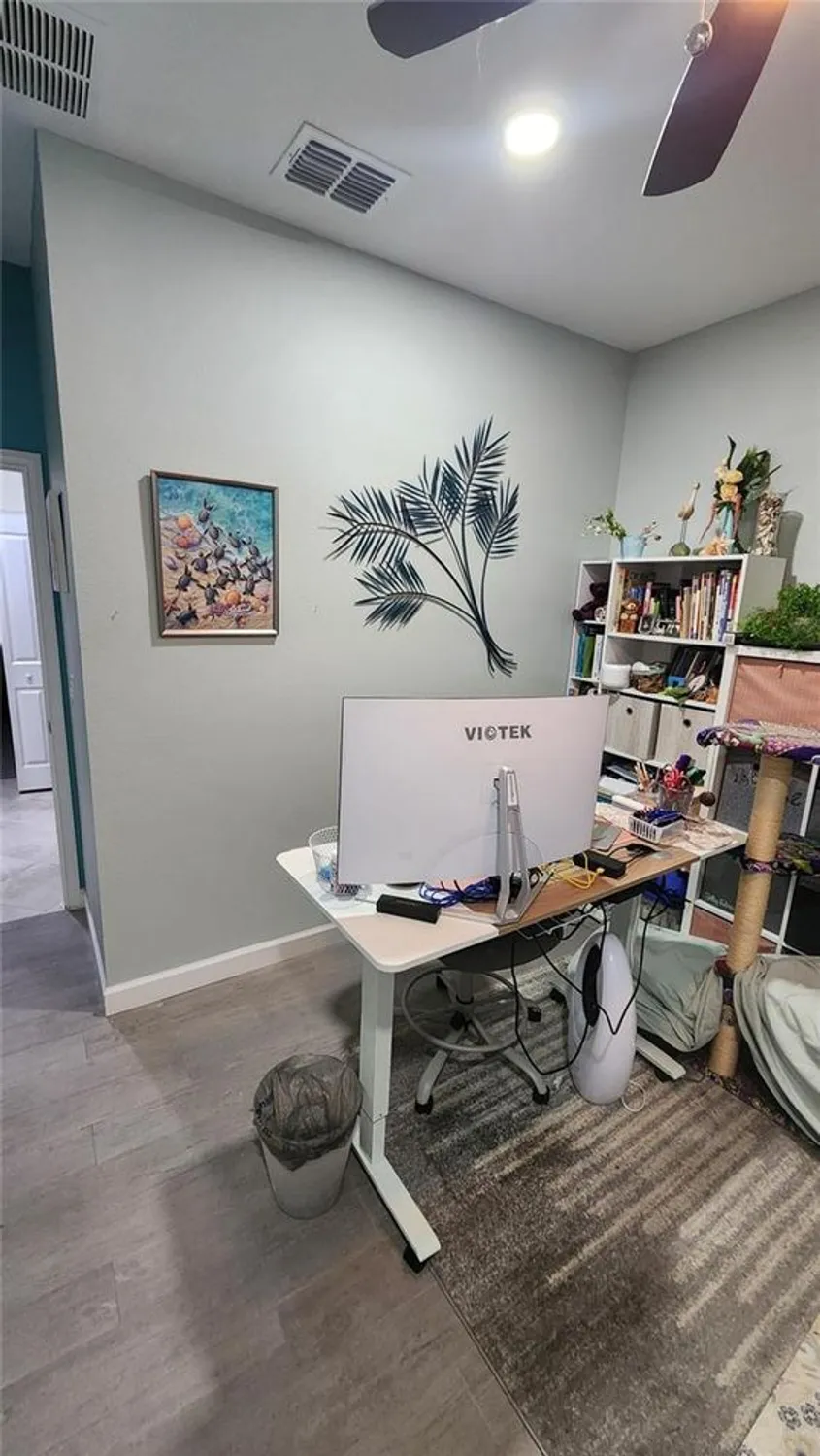 Property Slideshow image 10 of 20 | 3986 bedford ave, Winter Haven, FL, 33884