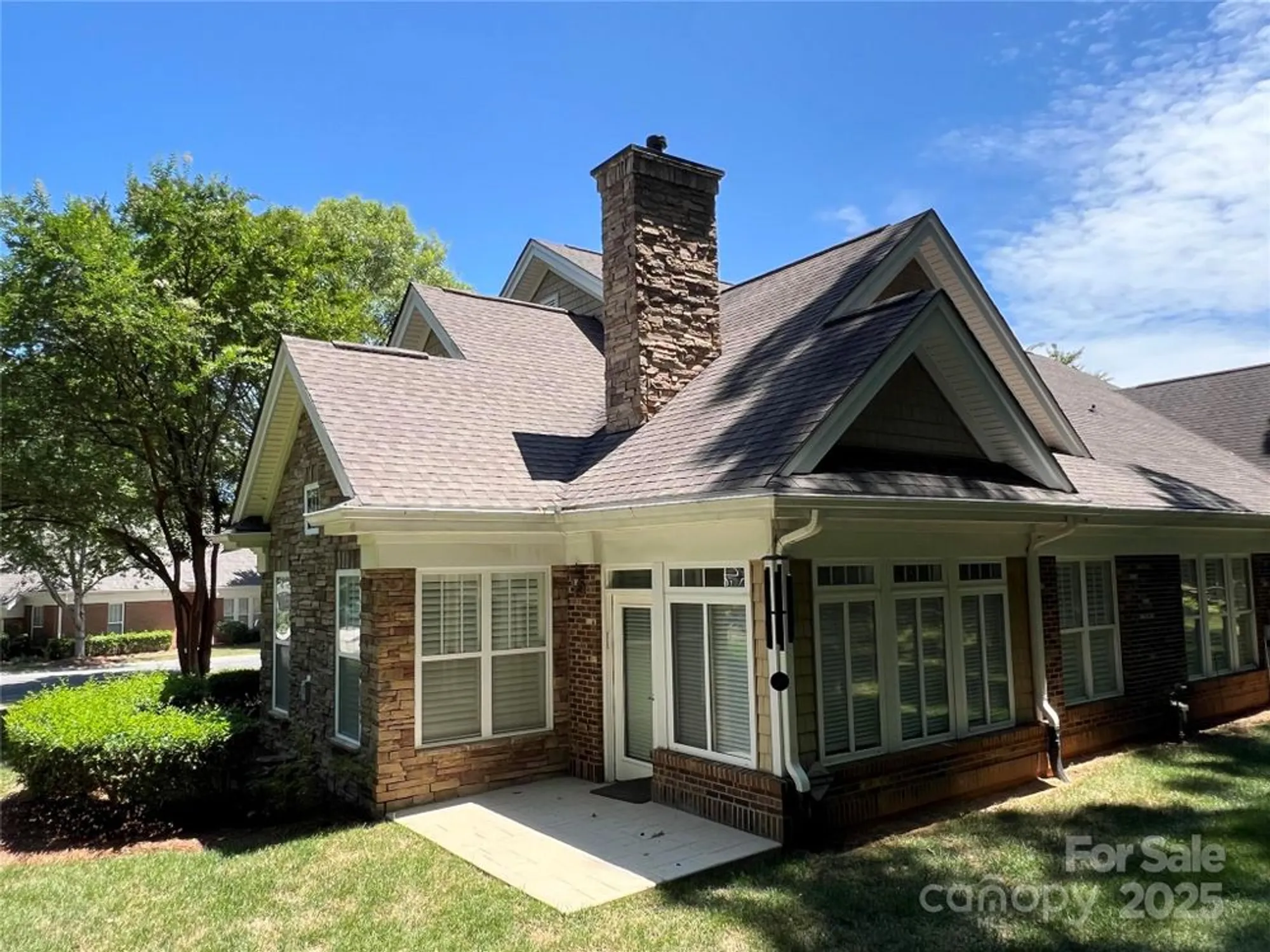 Property Slideshow image 6 of 48 | 10925 casetta dr, Matthews, NC, 28105